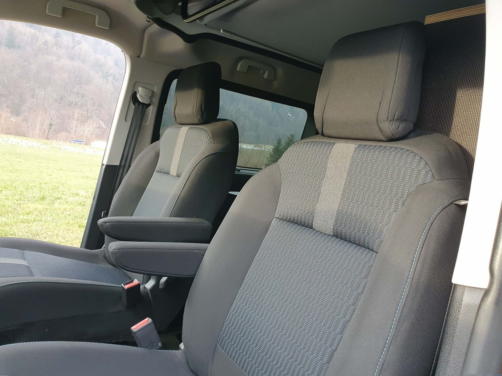 PEUGEOT Boxer Bravia Swan 495 140 PS EAT-image-10