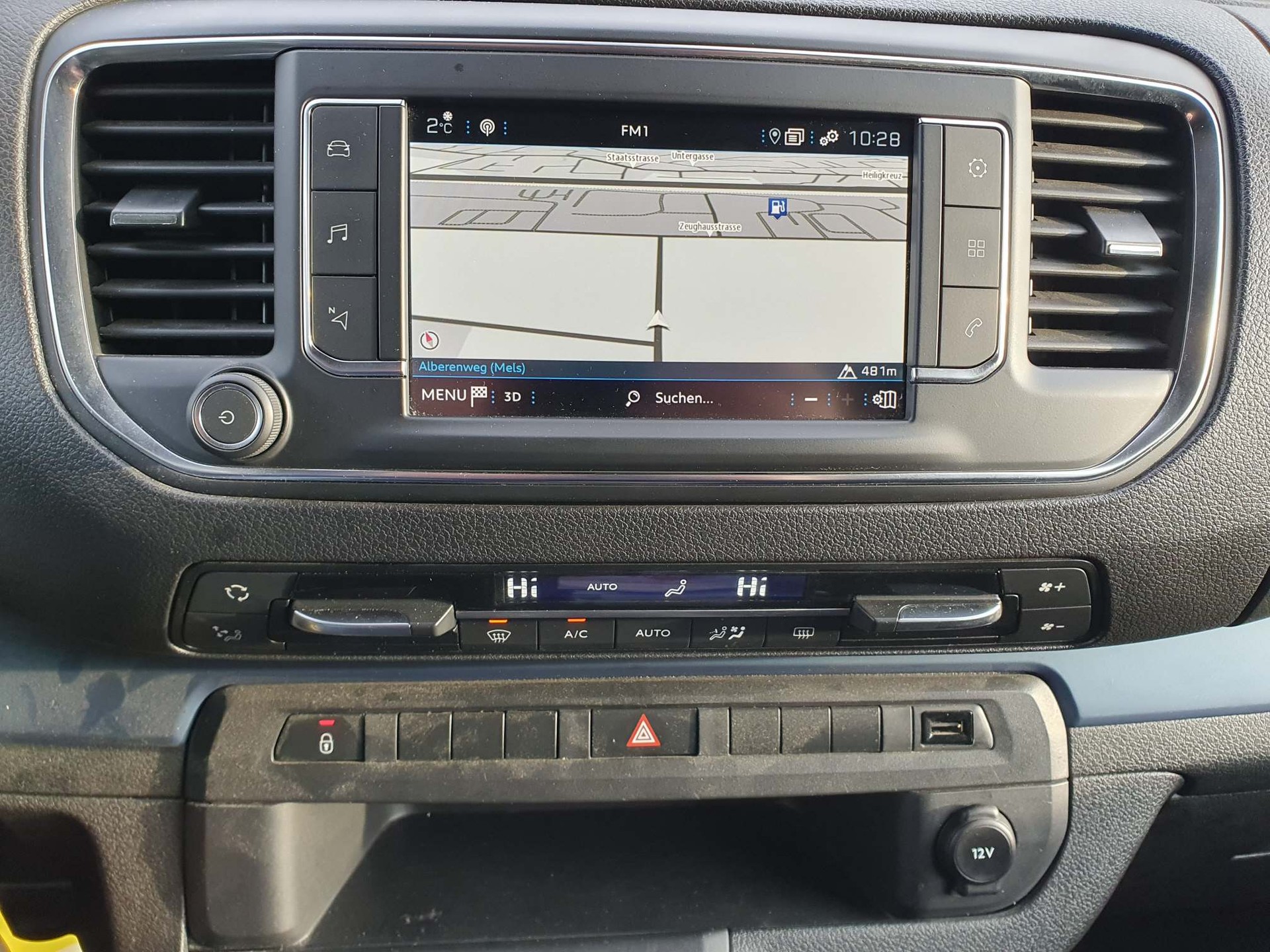 PEUGEOT Boxer Bravia Swan 495 140 PS EAT-image-14