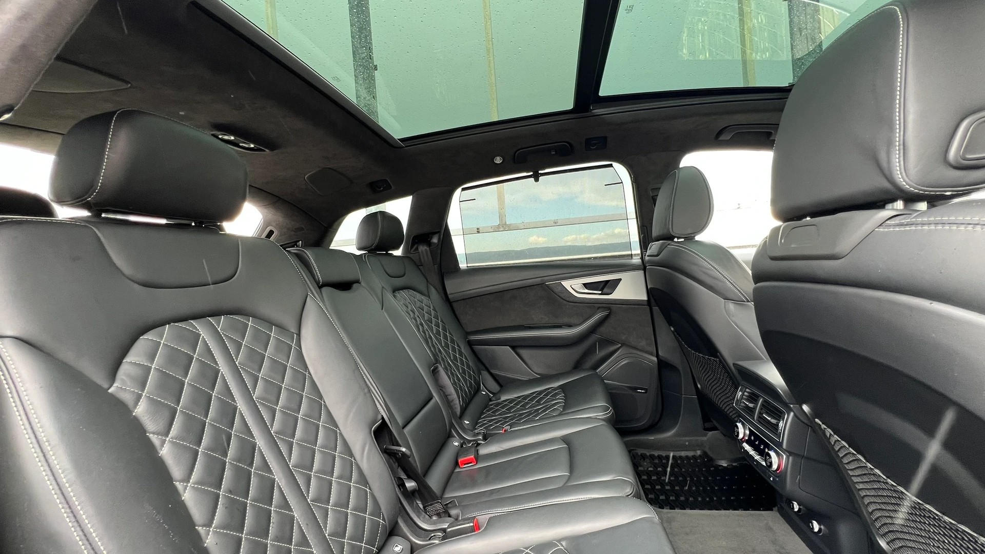 AUDI SQ7 4.0 TDI QUATTRO TIPTRONIC l 435 PS-image-28