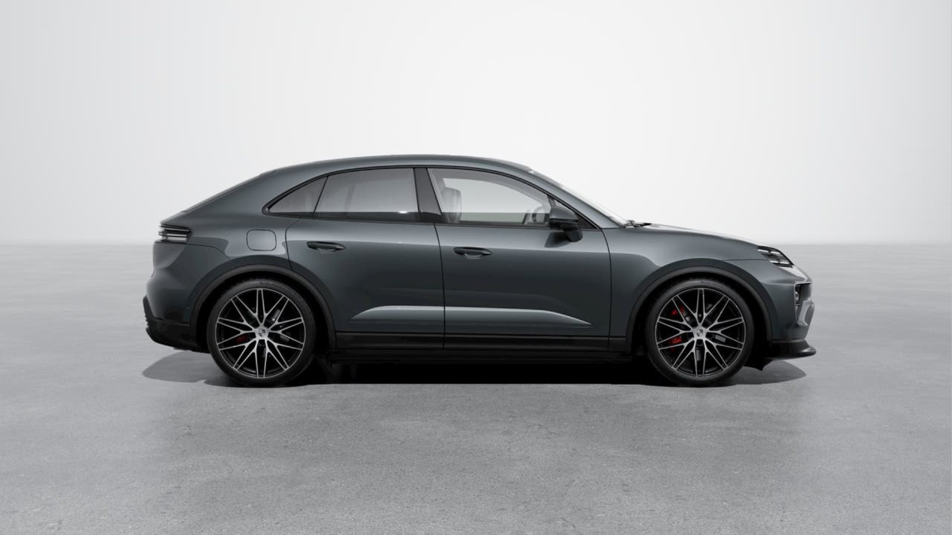 PORSCHE Macan 4S-image-5