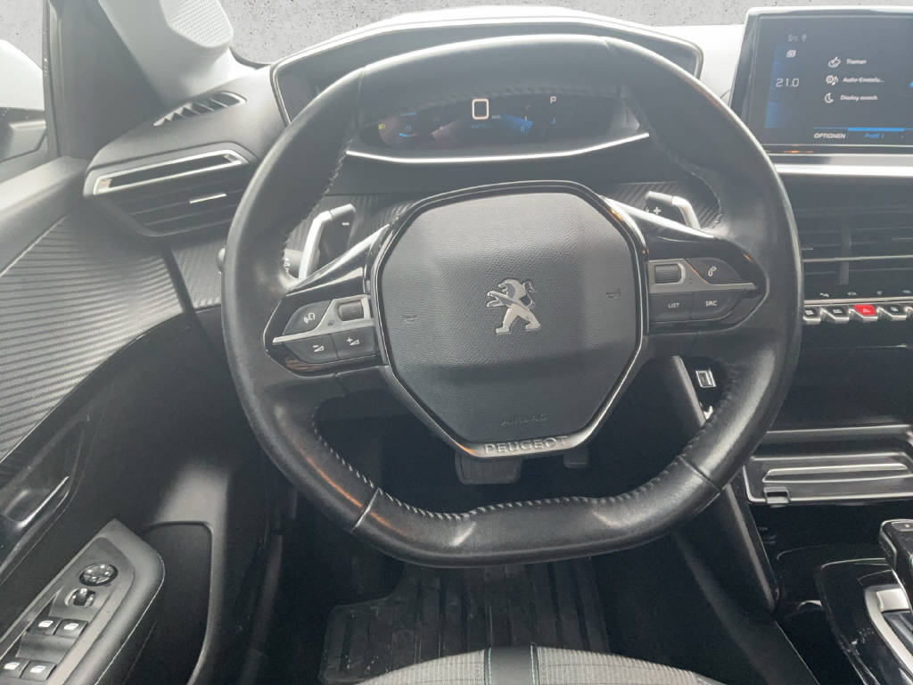 PEUGEOT 208 1.2 PureTech 100 Allure-image-9