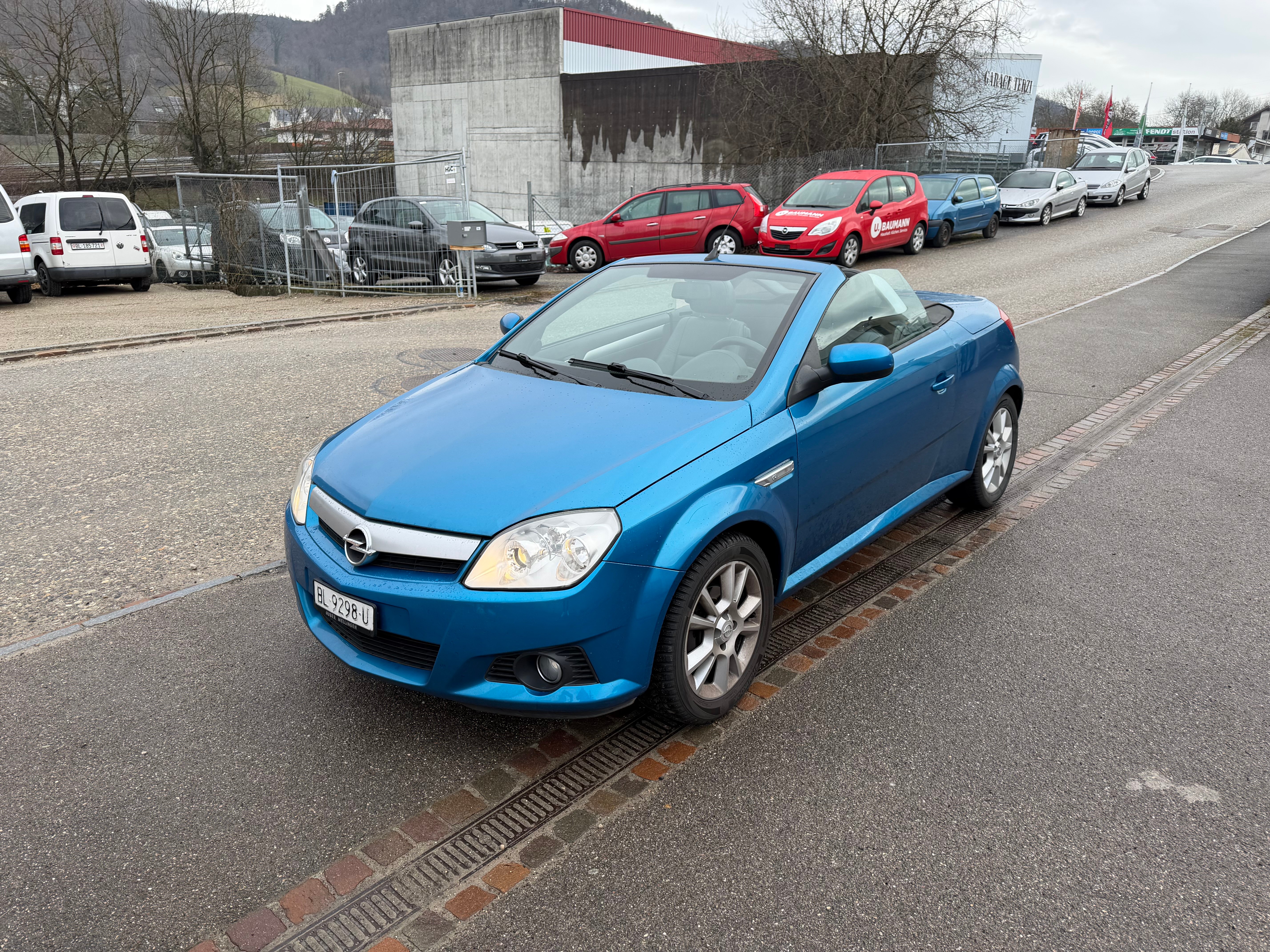 Car photo