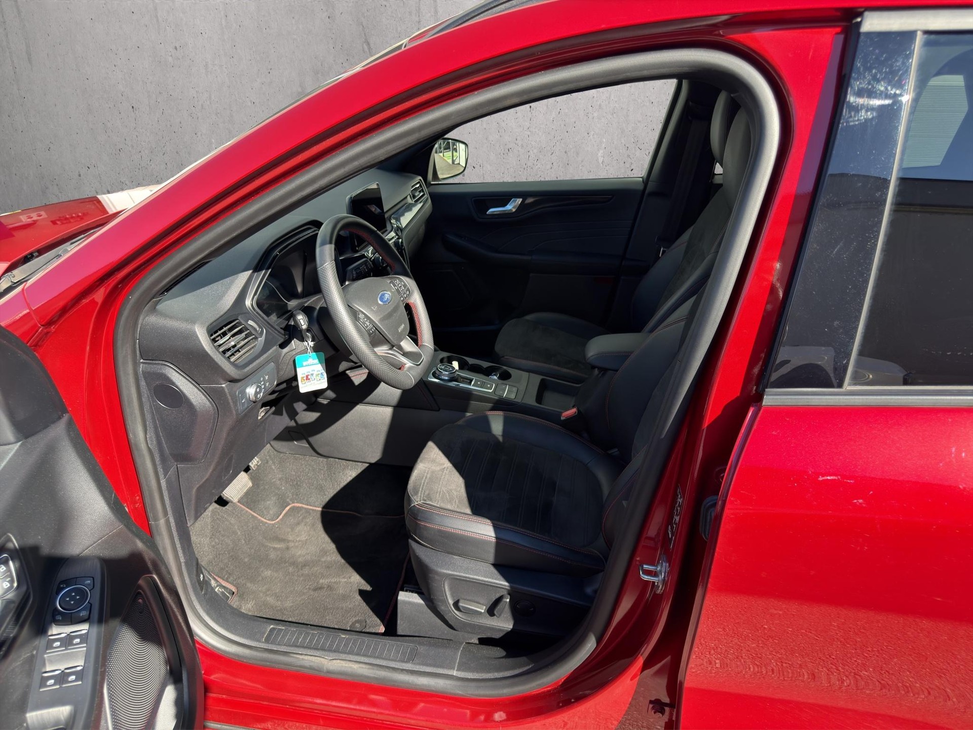 FORD Kuga 2.5 Hybrid ST-Line X 4x4-image-6