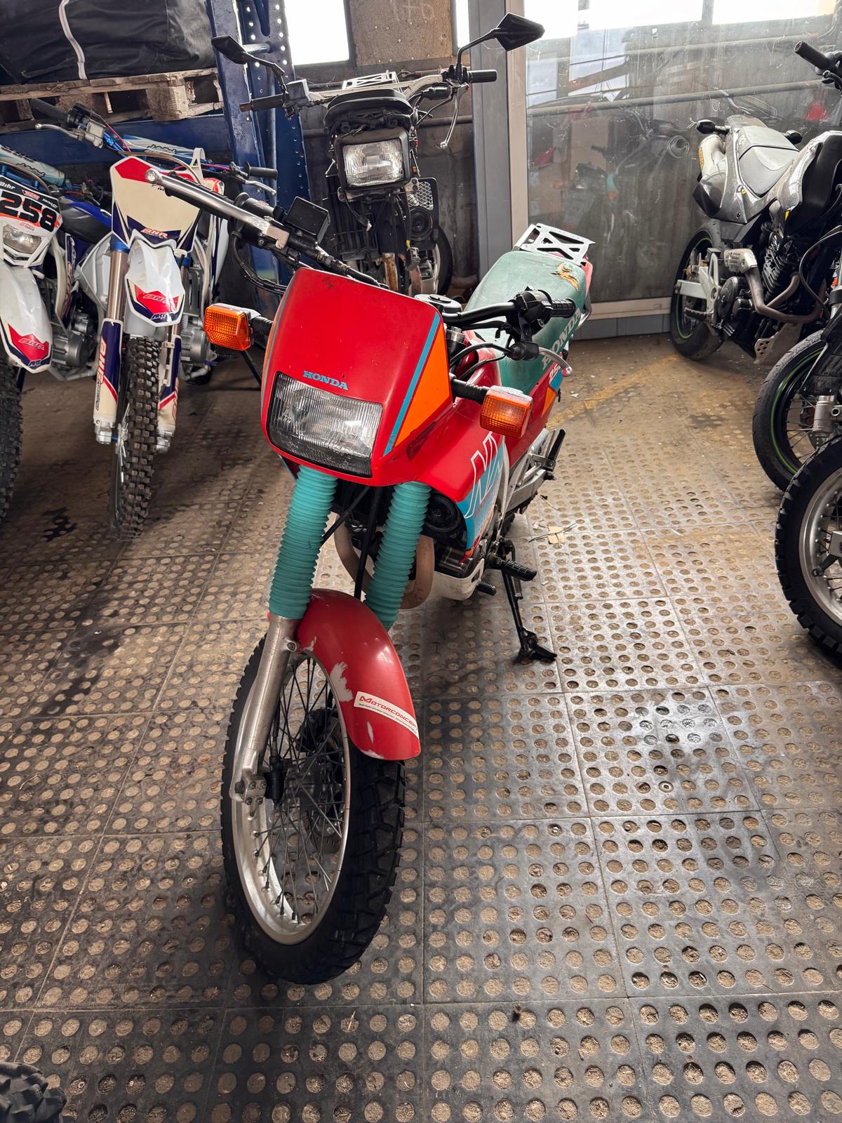 HONDA NX 250 M