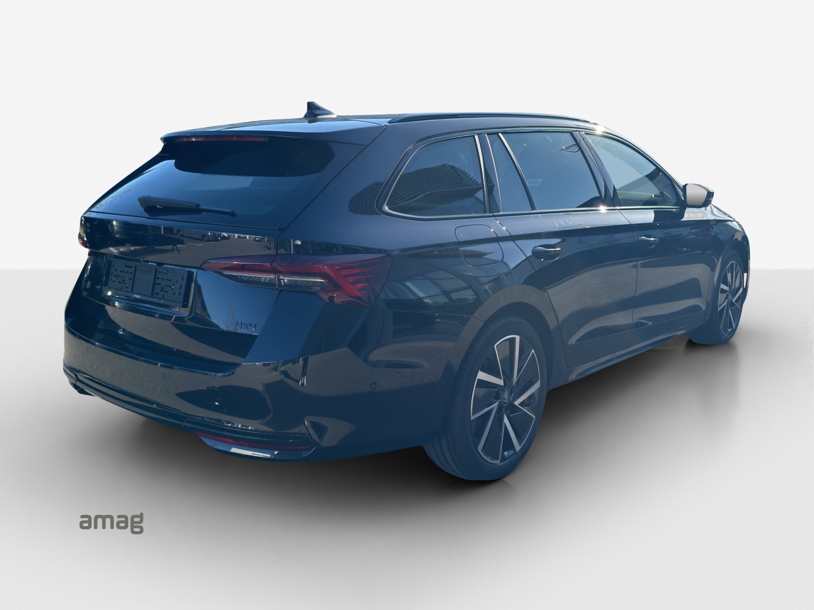 SKODA Octavia Combi 2.0 TSI DSG Sport Line 4x4-image-4