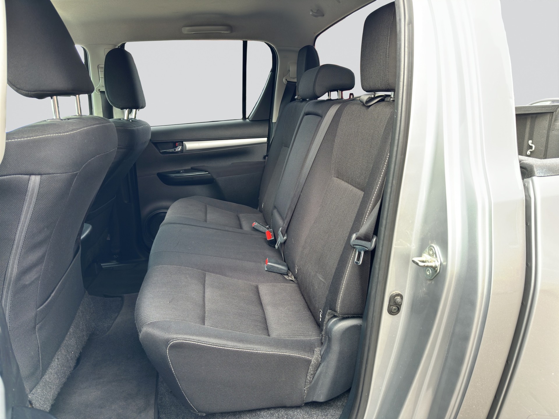 TOYOTA Hilux 2.8D-4D Double Cab Duty 4x4 A-image-8