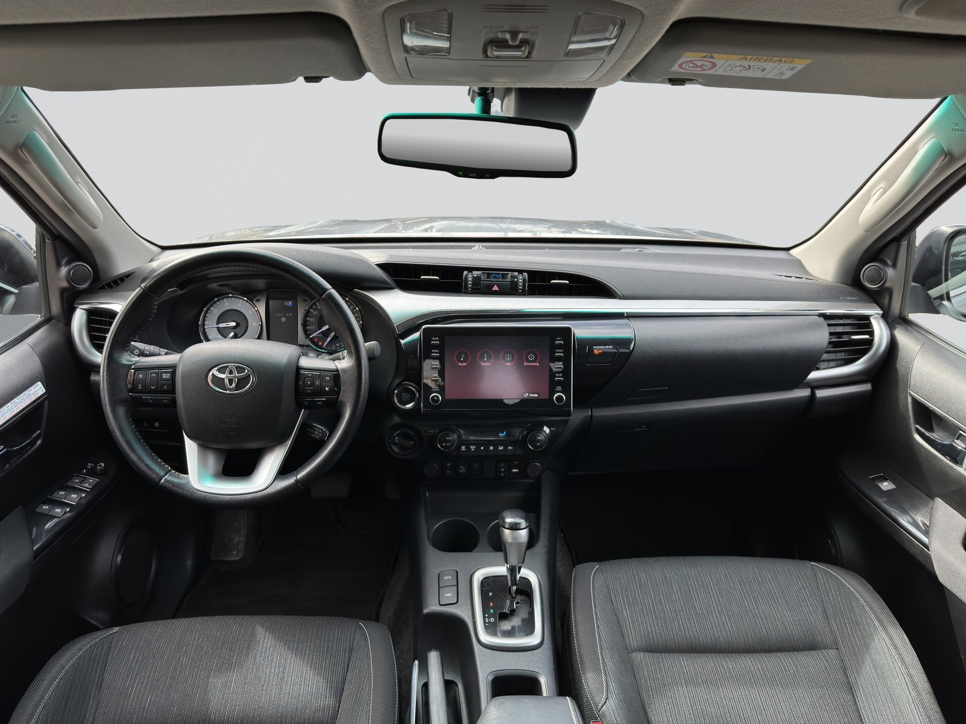 TOYOTA Hilux 2.8D-4D Double Cab Duty 4x4 A-image-13