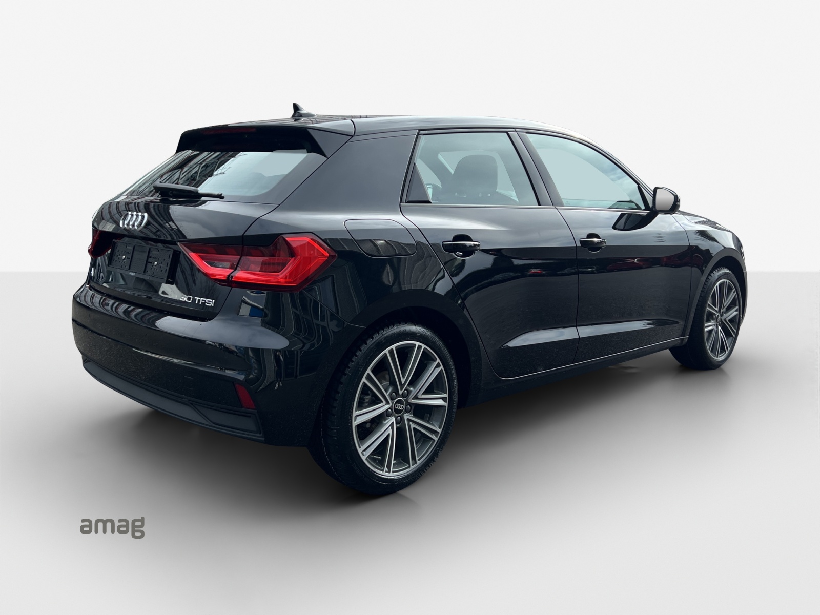 AUDI A1 Sportback 30 TFSI Attraction S-tronic-image-4