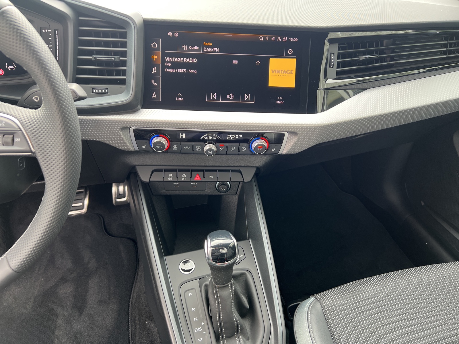 AUDI A1 Sportback 30 TFSI Attraction S-tronic-image-10