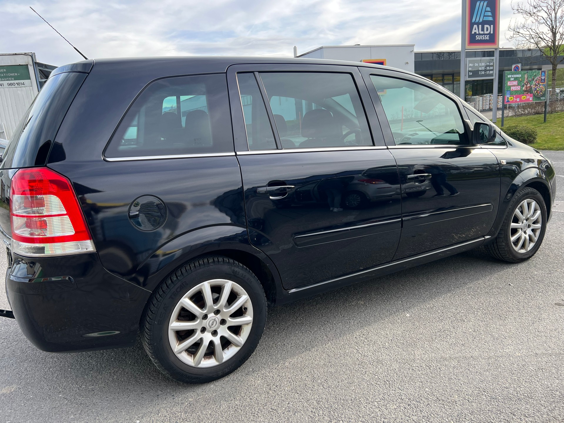 OPEL Zafira 1.7 CDTI Cosmo-image-4