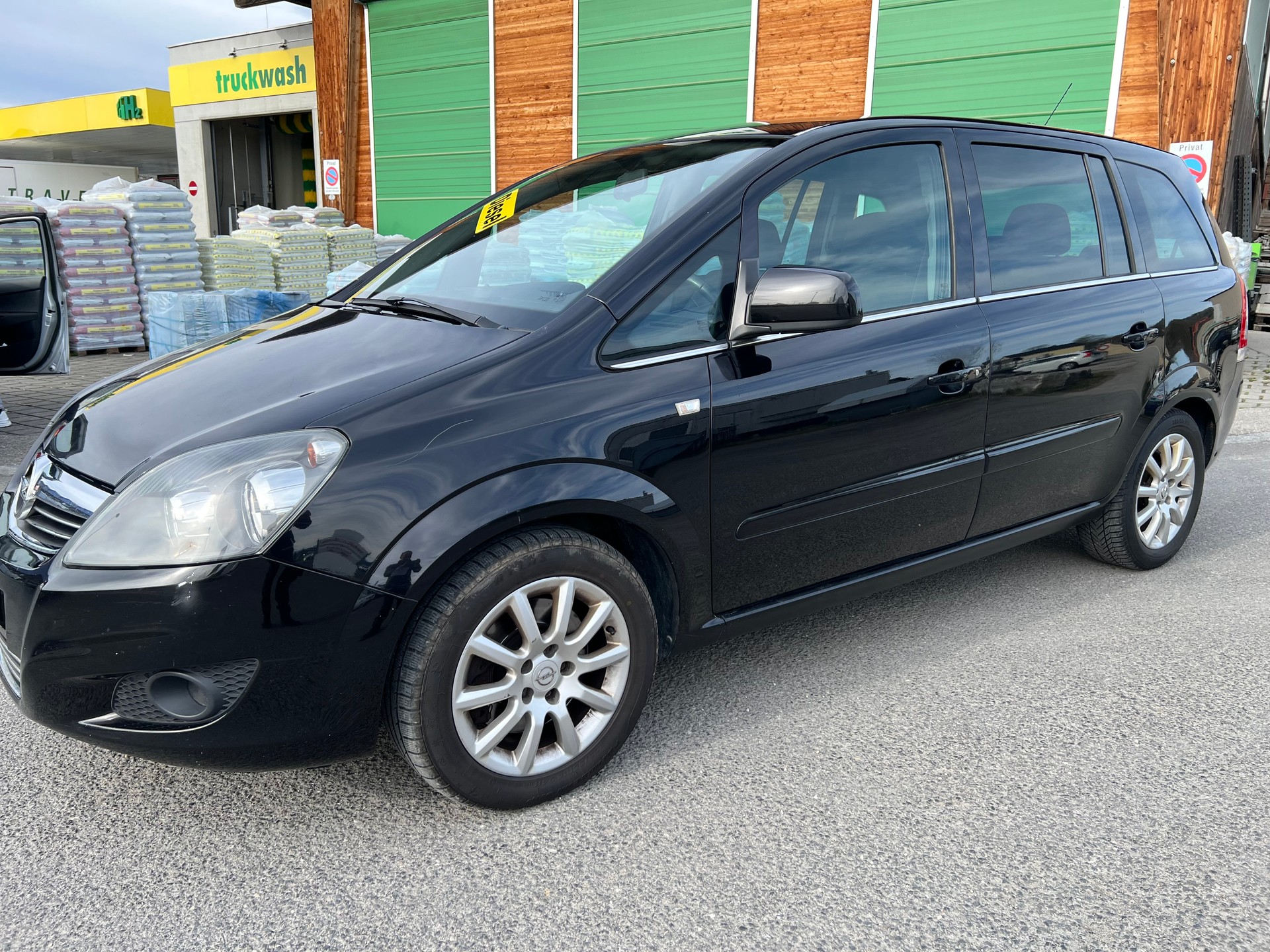 OPEL Zafira 1.7 CDTI Cosmo-image-1