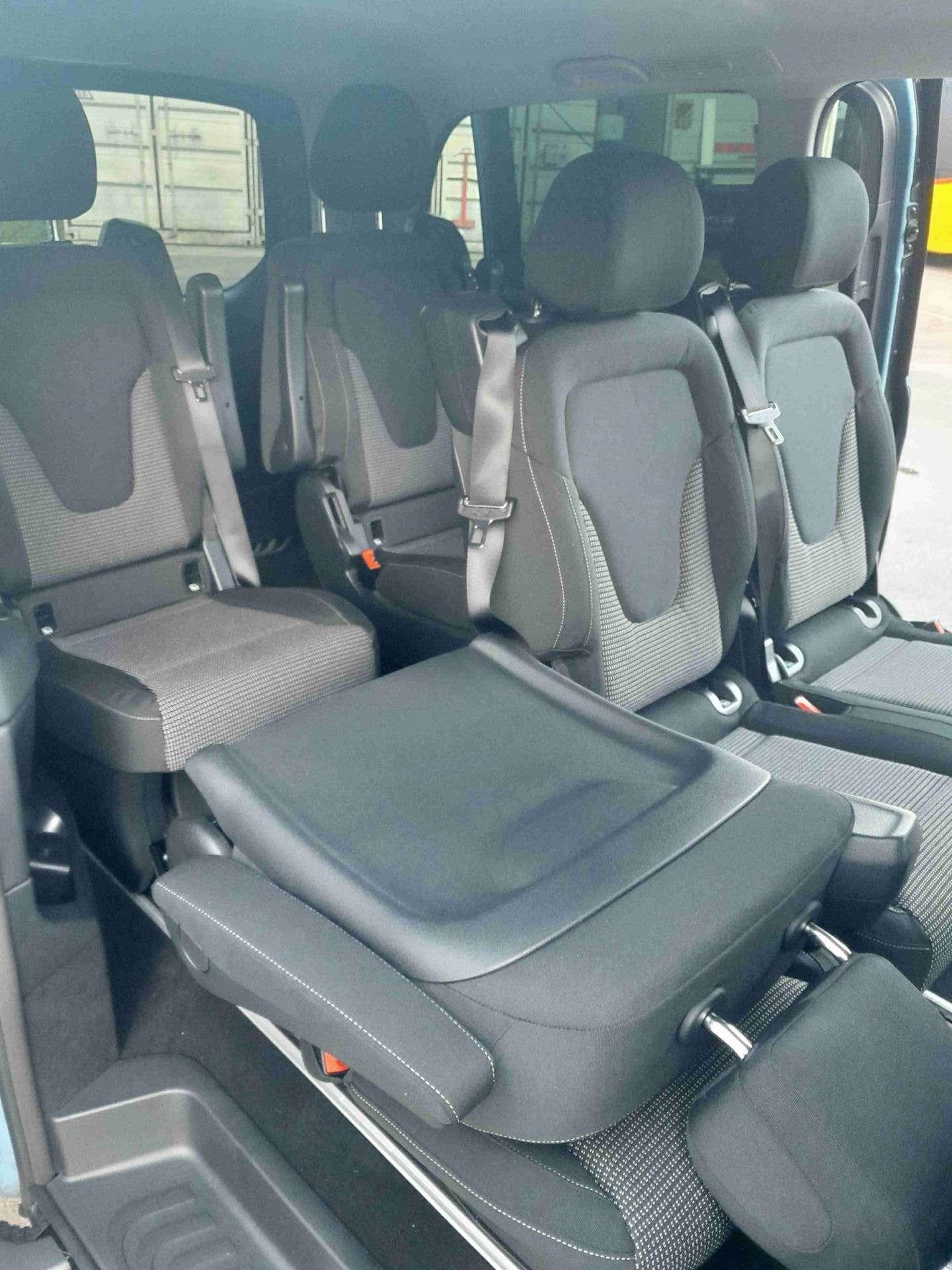 MERCEDES-BENZ V 250d Trend L 4x4-image-19