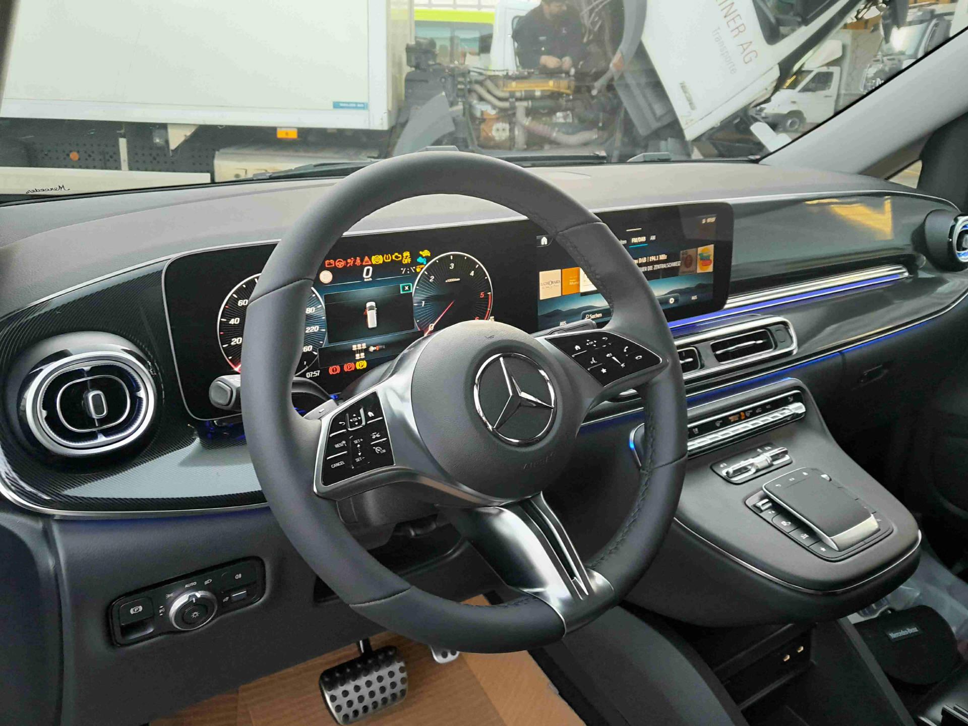 MERCEDES-BENZ V 250d Trend L 4x4-image-8