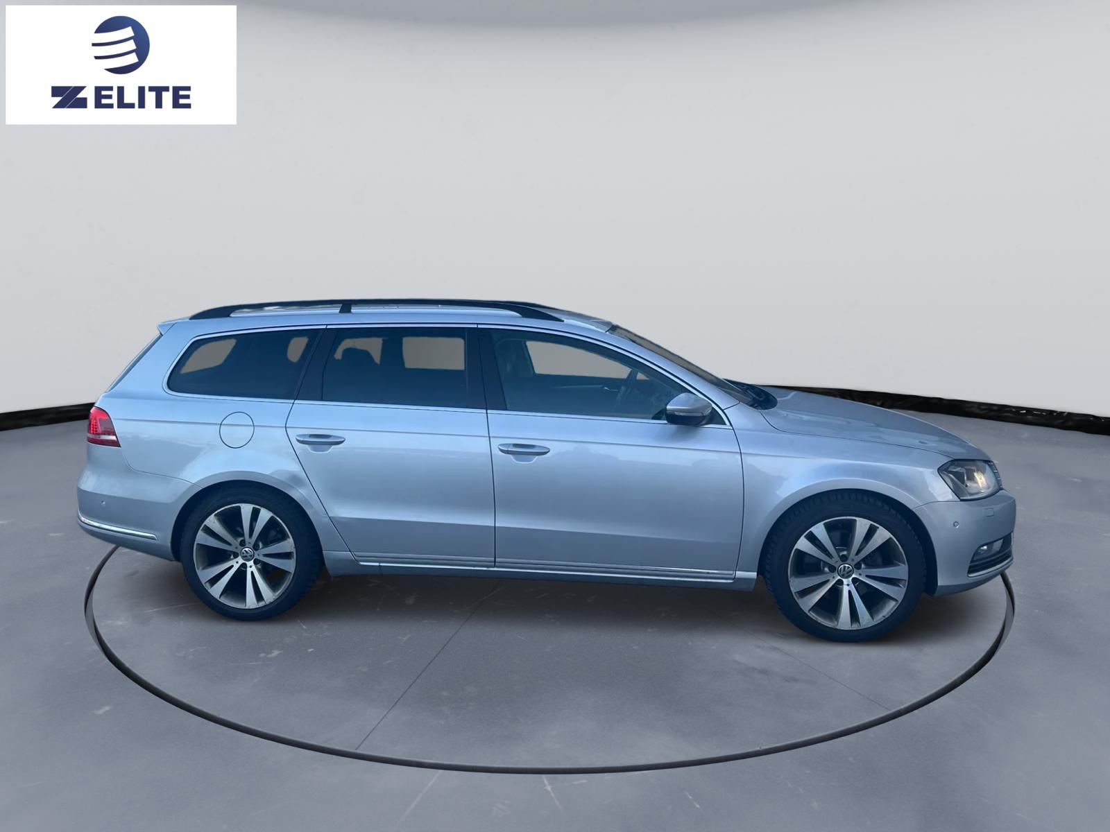 VW Passat Variant 2.0 BlueTDI R-Line Design DSG-image-8