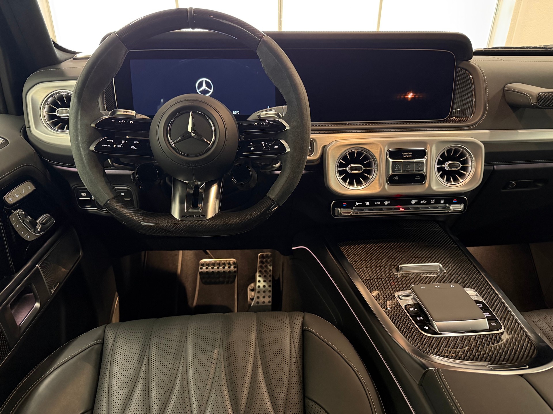 MERCEDES-BENZ G 63 AMG 9G-Tronic-image-24