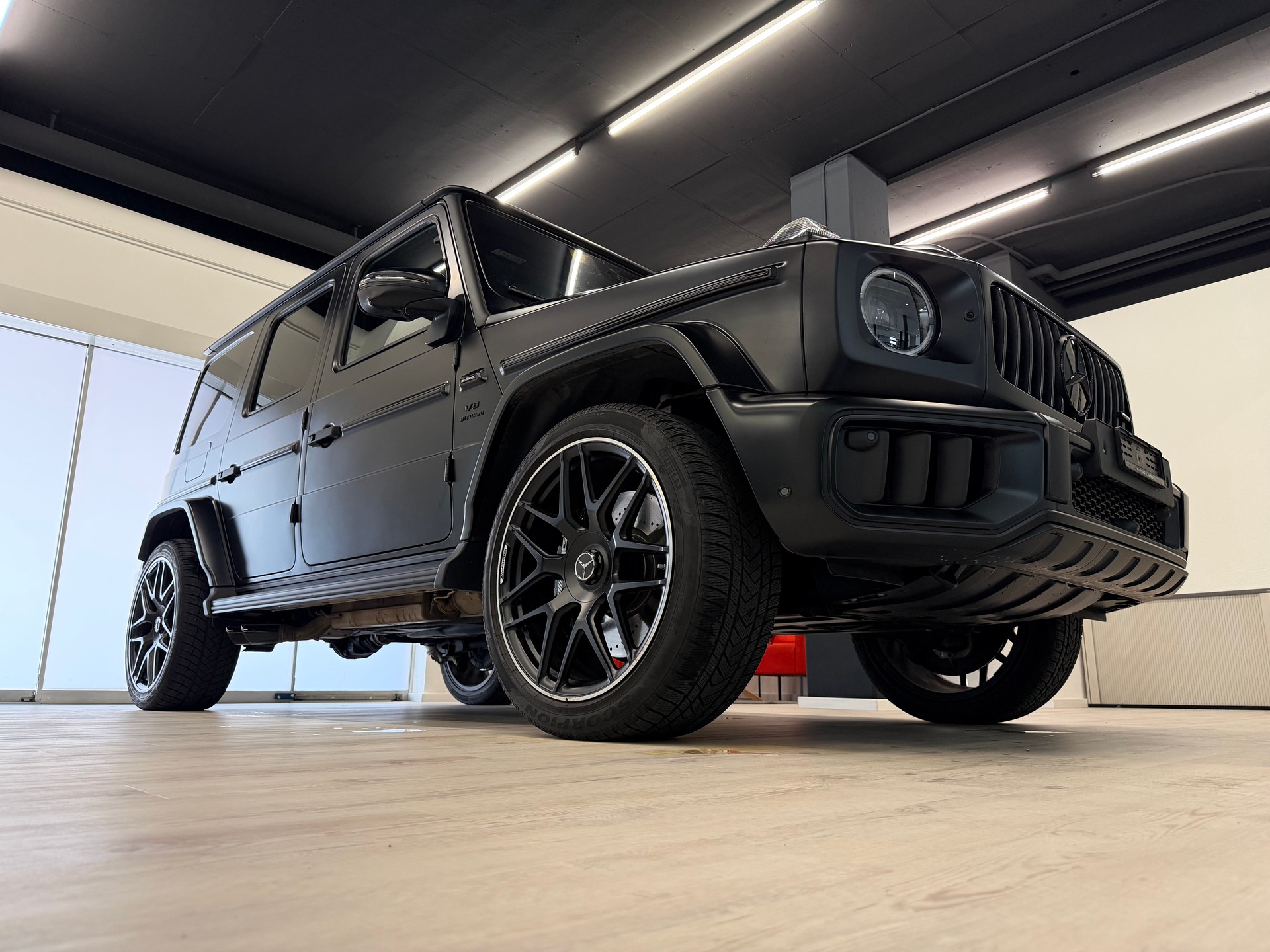 MERCEDES-BENZ G 63 AMG 9G-Tronic-image-10