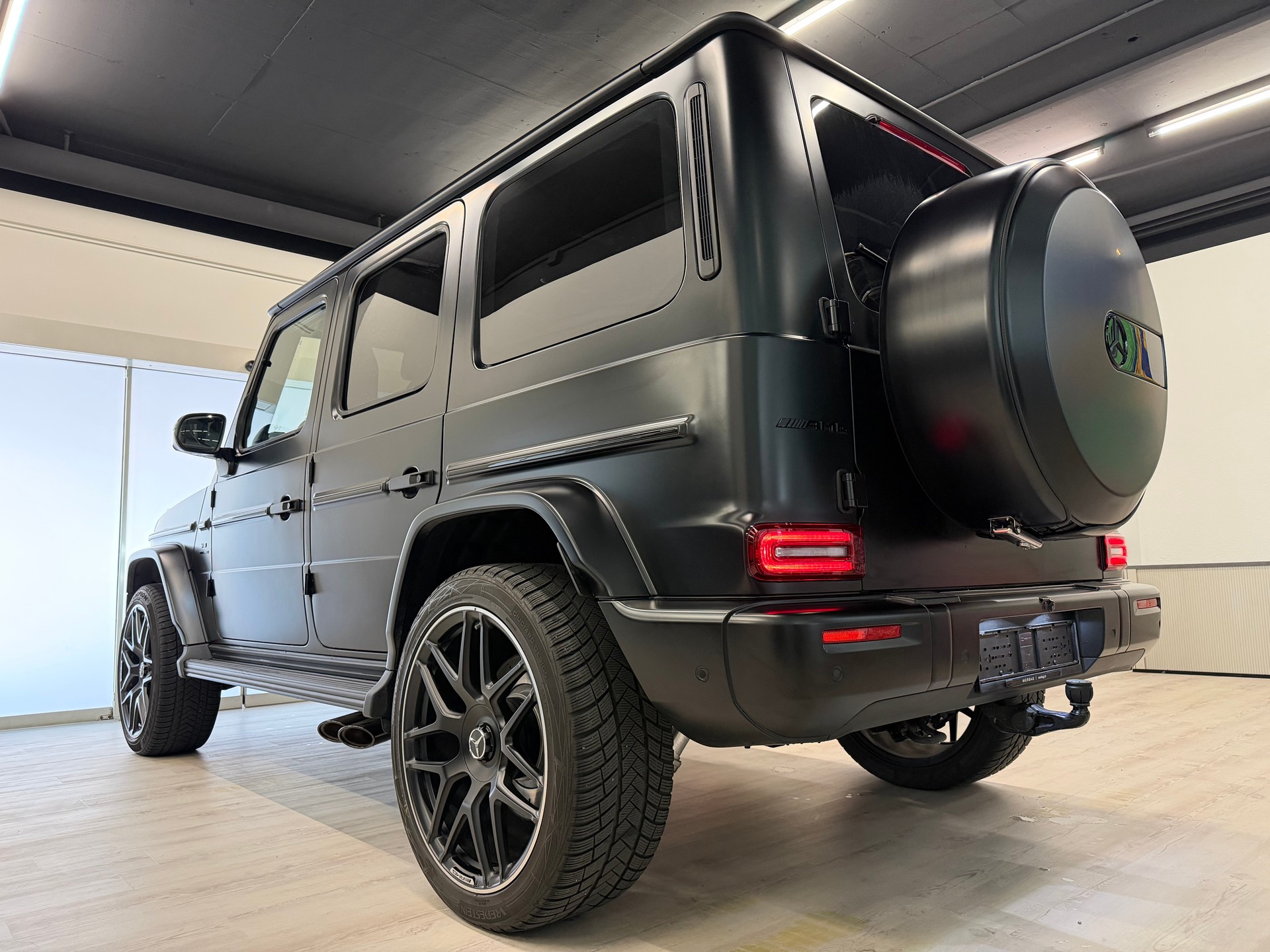 MERCEDES-BENZ G 63 AMG 9G-Tronic-image-12