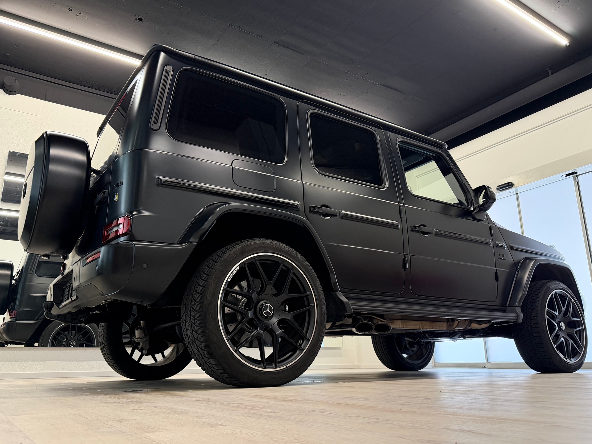 MERCEDES-BENZ G 63 AMG 9G-Tronic-image-16