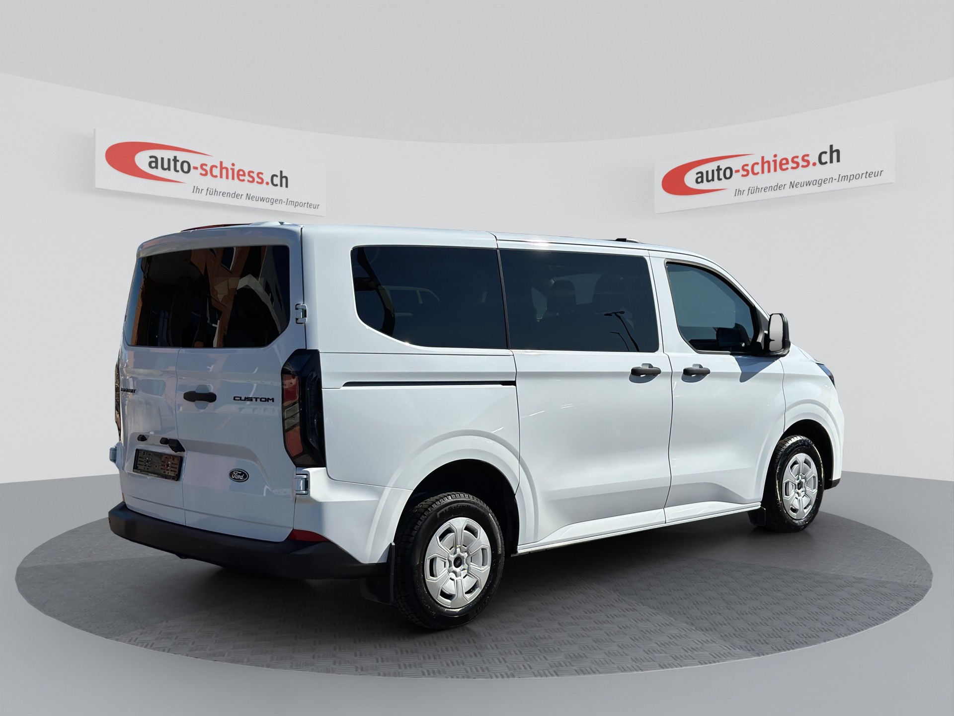 FORD Transit Custom Combi 9Pl. 320 L1H1 Trend Automat-image-4