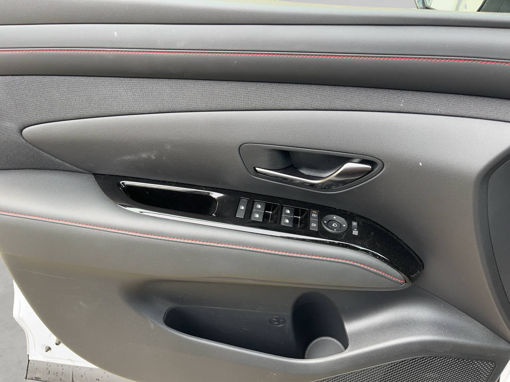 HYUNDAI Tucson 1.6 T-GDi PHEV N-Line 4WD-image-10