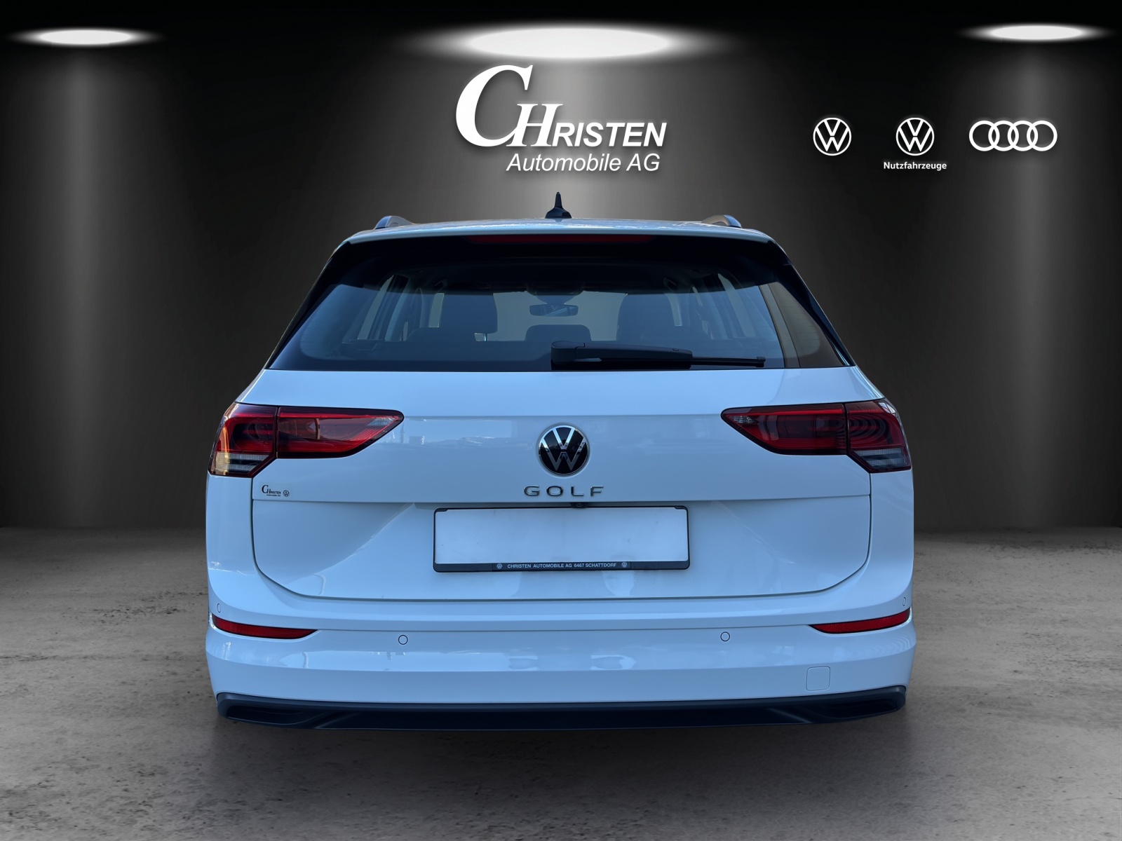 VW Golf Variant 1.0 eTSI mHEV Life DSG-image-4