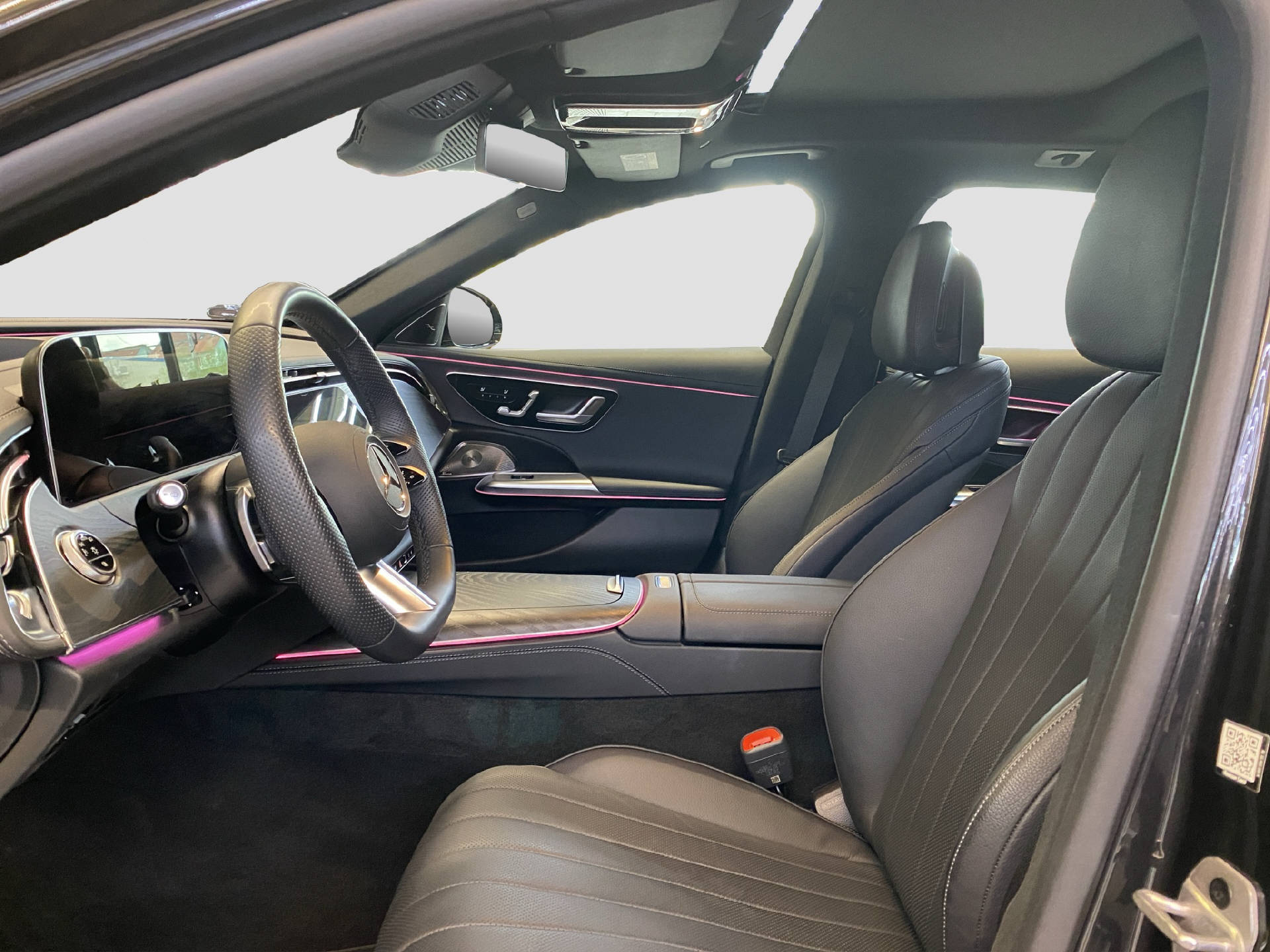 MERCEDES-BENZ E 200 AMG Line 4MATIC-image-6