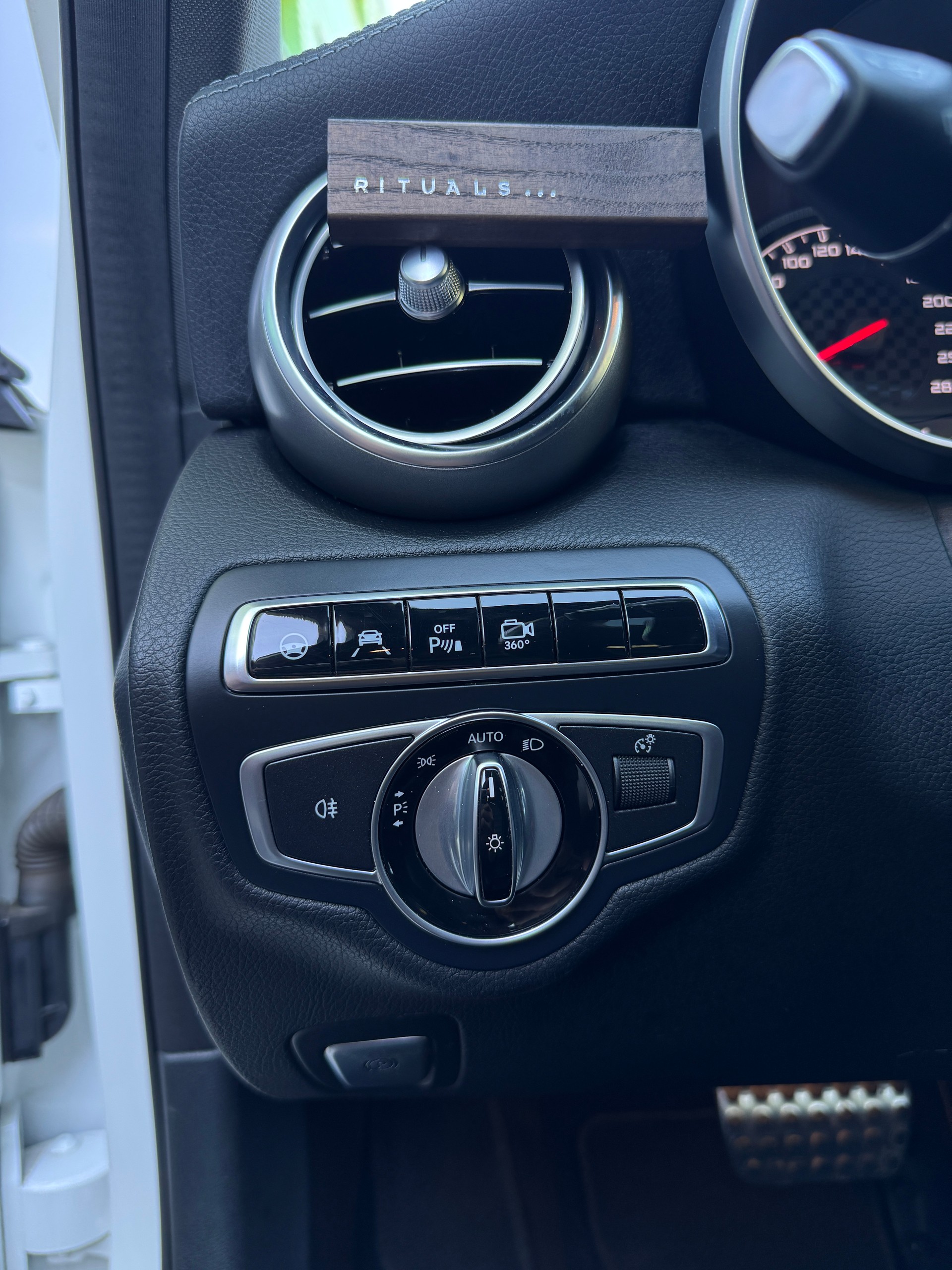 MERCEDES-BENZ C 450 AMG 4Matic 7G-Tronic-image-21