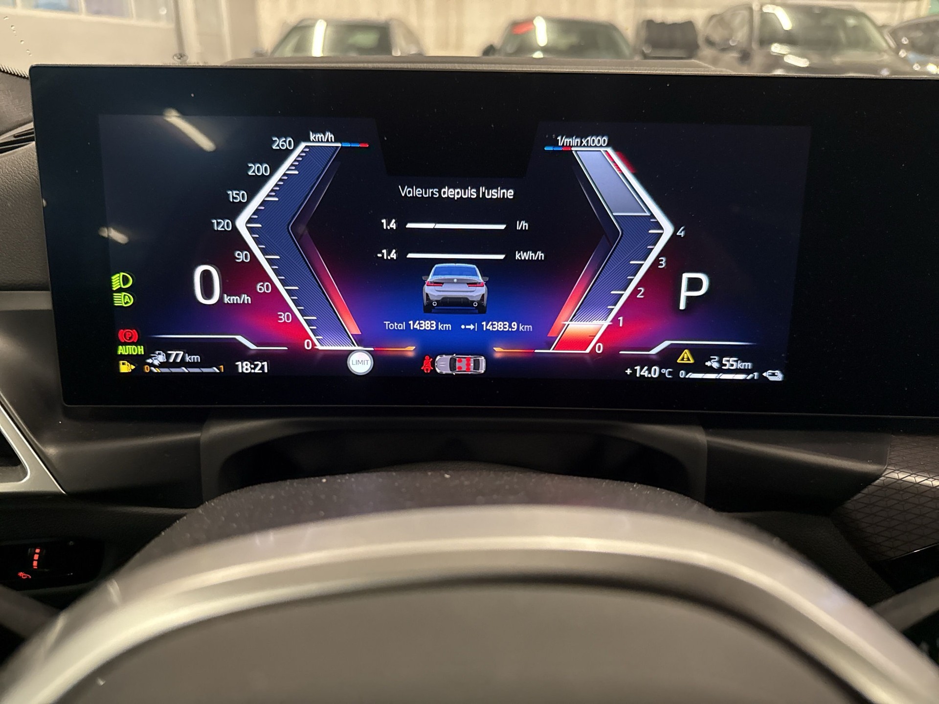BMW 330e x Drive Berline Steptronic M Sport-image-13