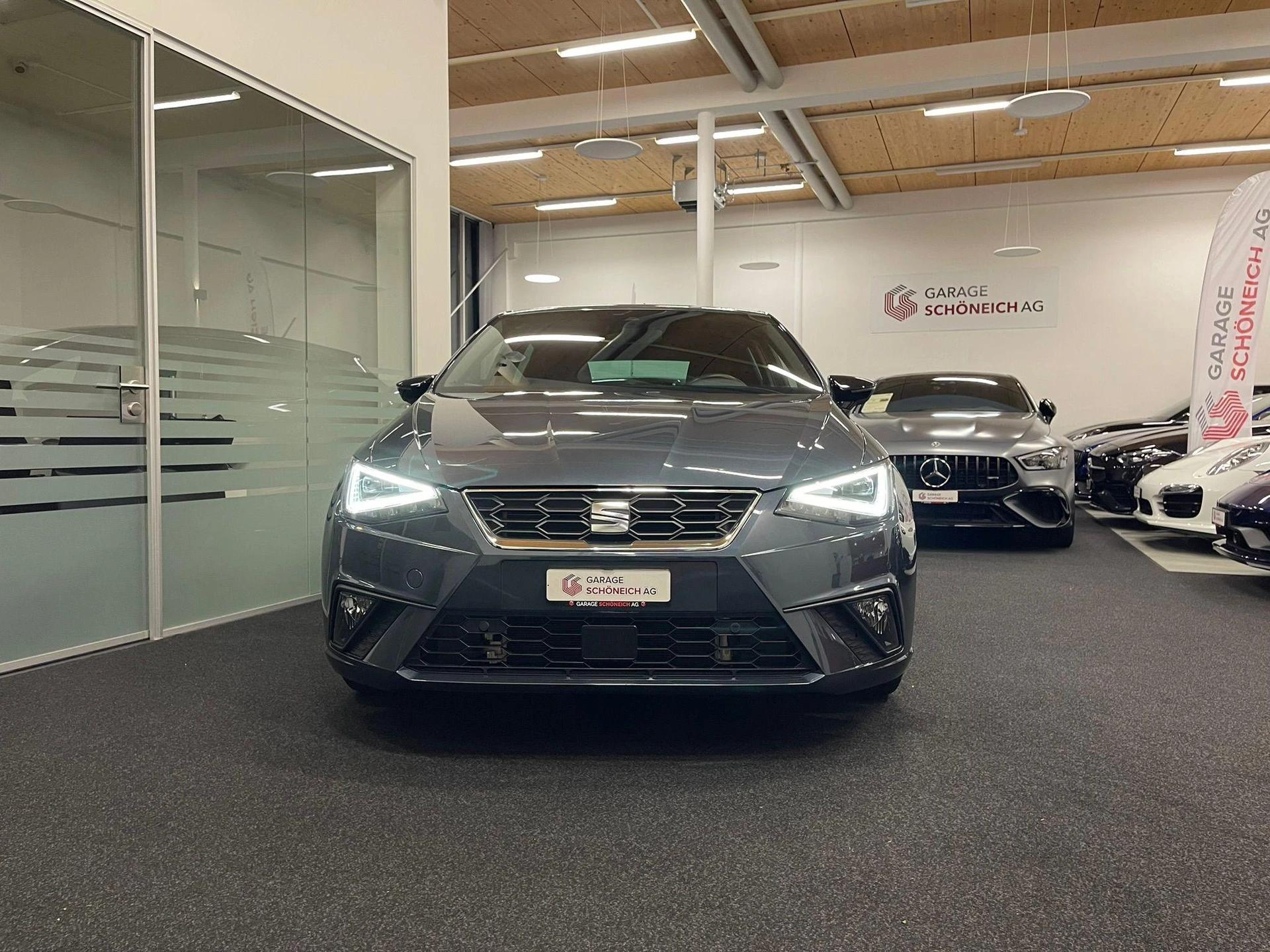SEAT Ibiza 1.0 TSI 110 FR DSG-image-1