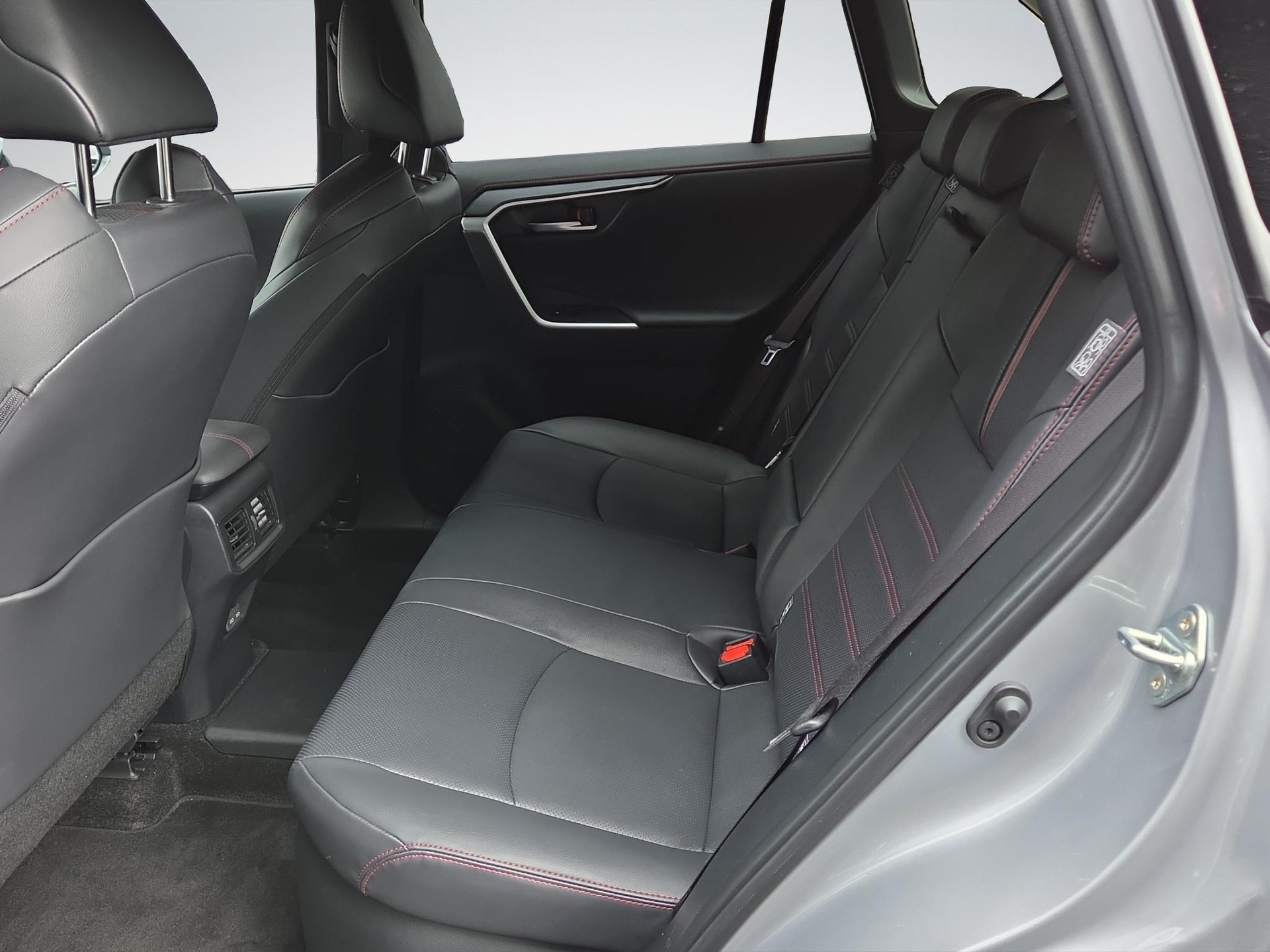 TOYOTA RAV4 2.5 Plug-In-Hybrid Platinum-image-14