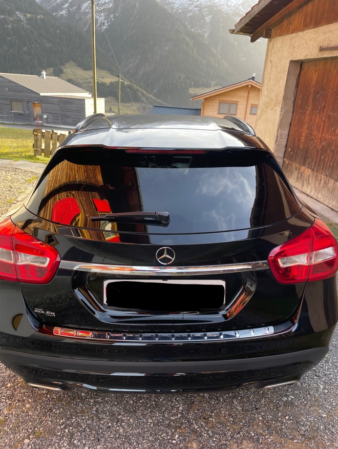 MERCEDES-BENZ GLA 250 Urban 4m-image-3