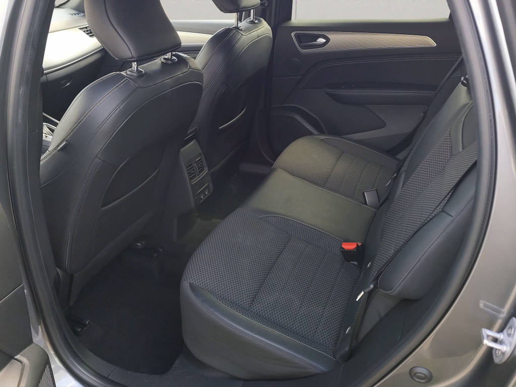 RENAULT Arkana 1.3 TCe techno EDC-image-9