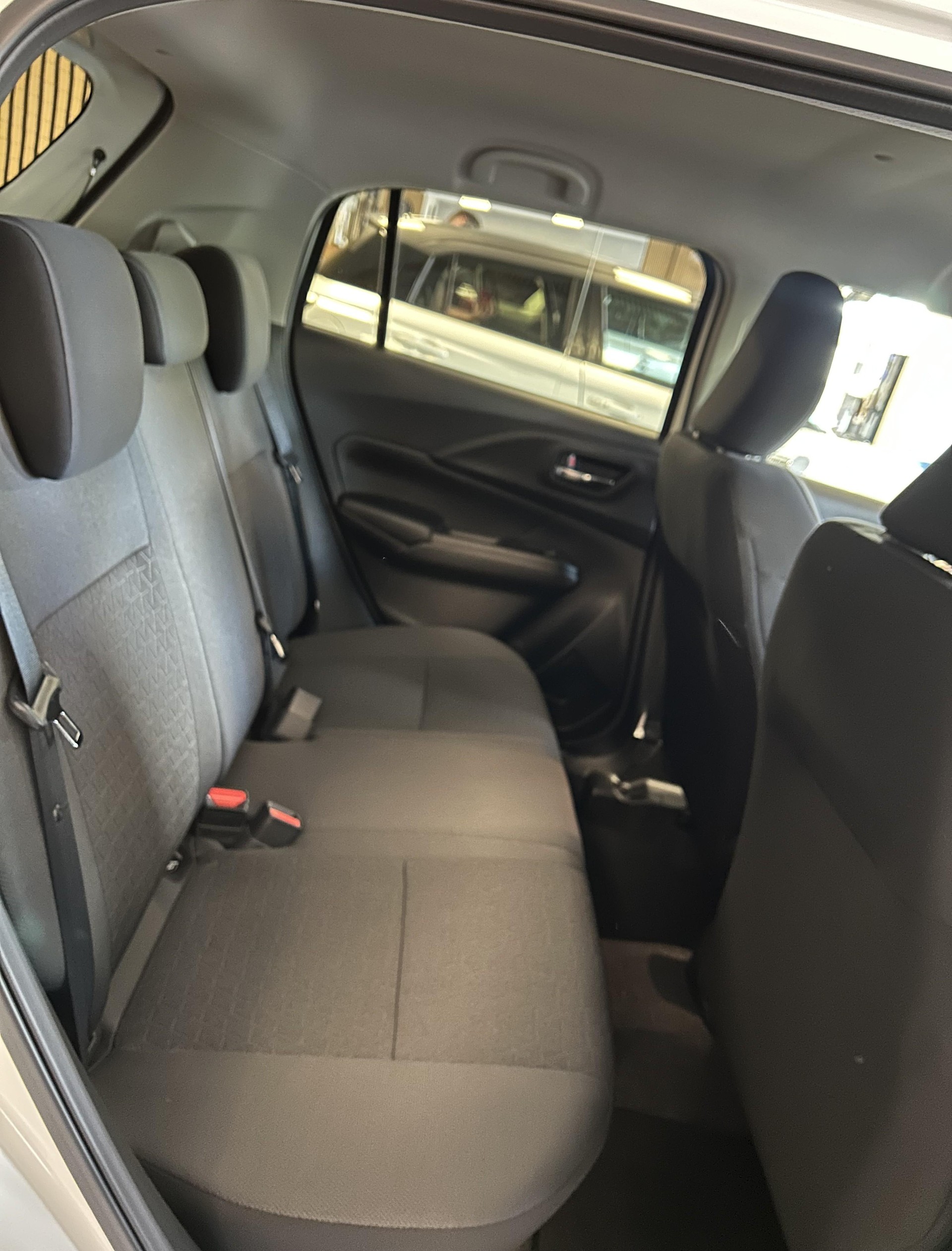 SUZUKI Swift 1.2 Sakura Top Hybrid-image-15