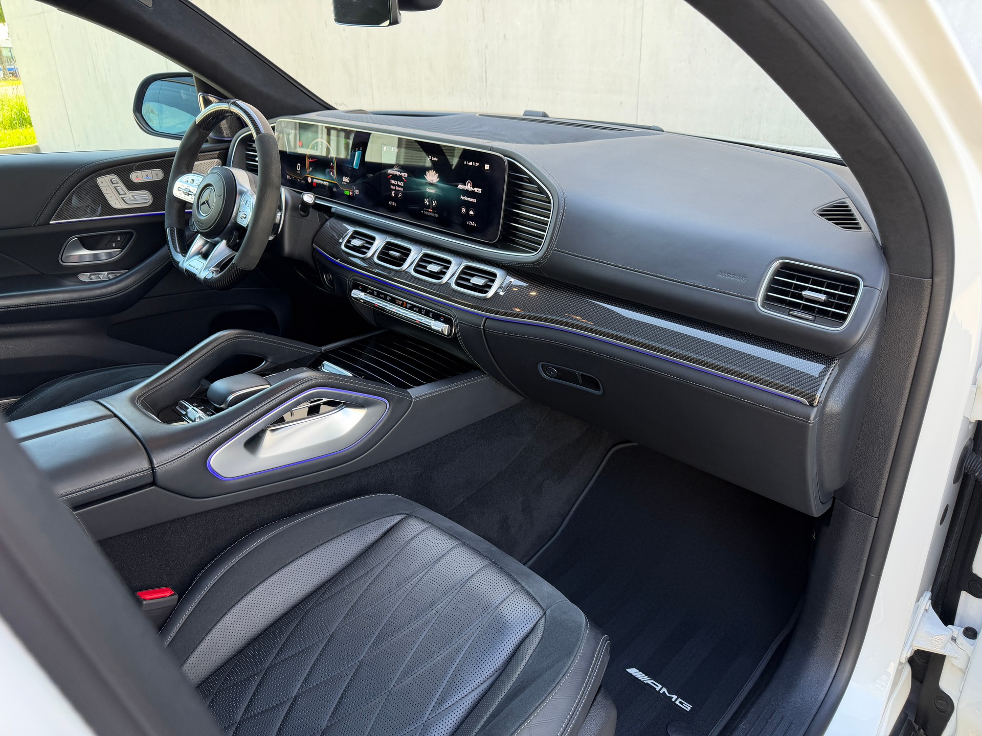 MERCEDES-BENZ GLE Coupé 63 S AMG 4Matic+ Speedshift-image-10