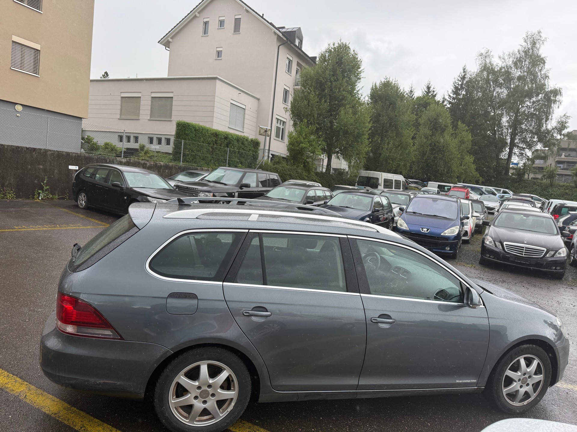 VW Golf Variant 1.6 TDI Value 4Motion-image-2