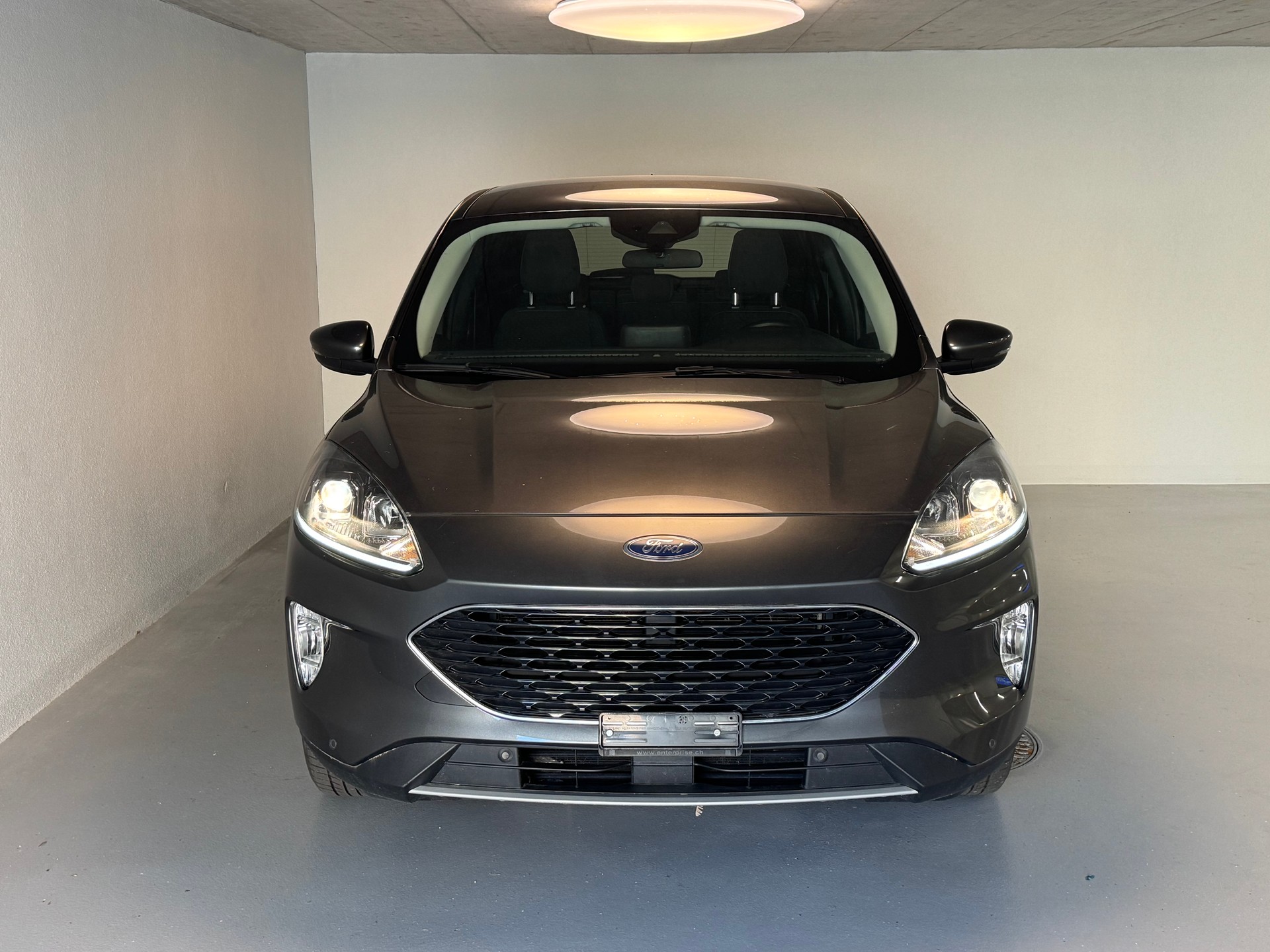 FORD Kuga 2.5 PHEV Cool & Connect 2WD-image-1