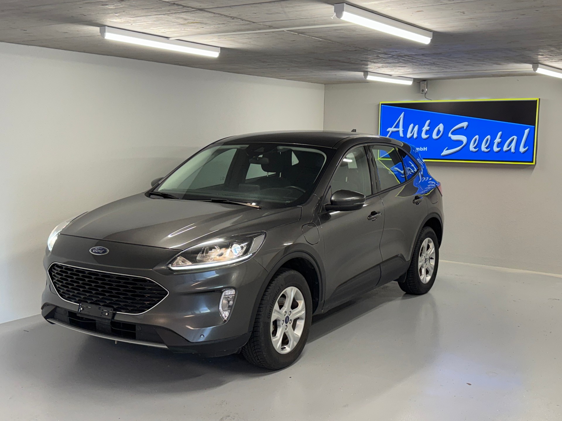 FORD Kuga 2.5 PHEV Cool & Connect 2WD