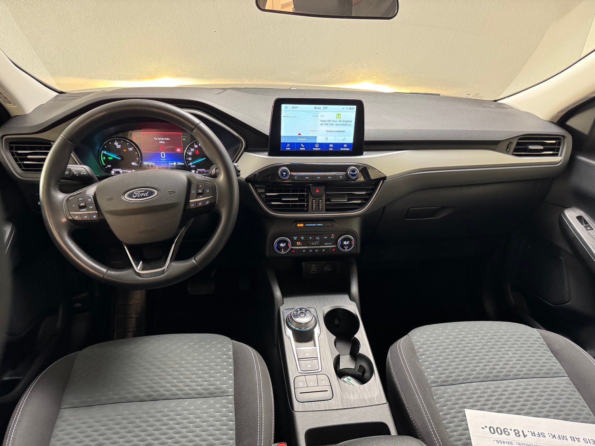 FORD Kuga 2.5 PHEV Cool & Connect 2WD-image-5