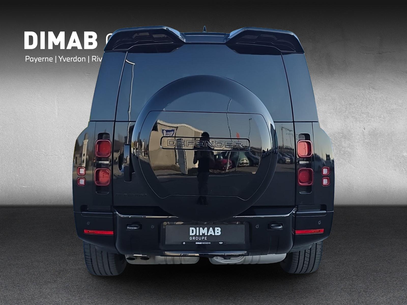 LAND ROVER Defender 130 3.0 D I6 300 X-Dynamic HSE (CH) AHK 3.0T-image-3