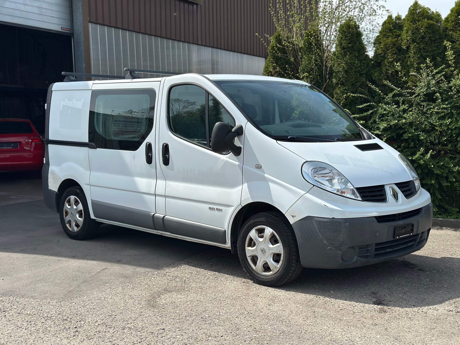 RENAULT Trafic 2.0i 2.9t L1H1-image-0