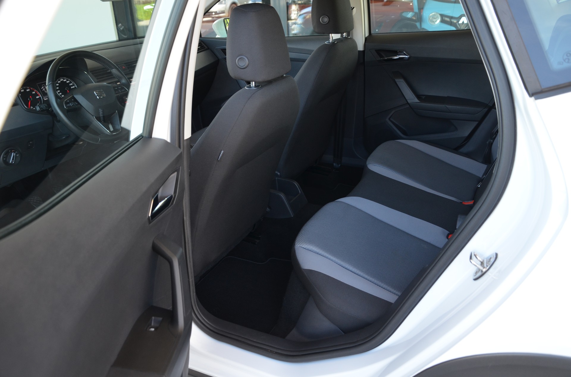 SEAT Arona 1.0 TSI Eco Style*Frisch ab MFK,1 Jahr oder 20000km Garantie auf Motor und Getriebe*-image-10