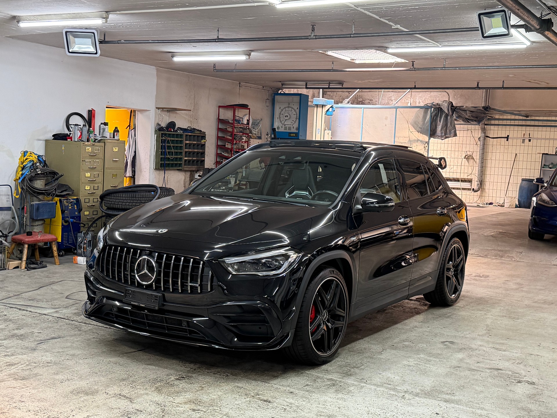 MERCEDES-BENZ GLA 45 S AMG 4Matic+ PERFORMANCE PAKET-image-11