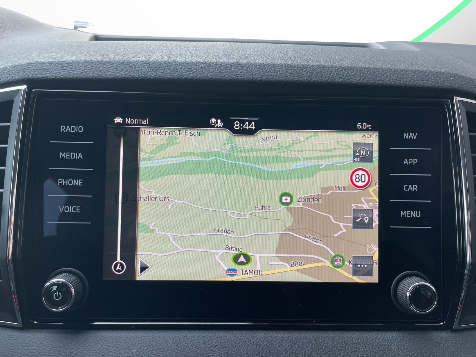 SKODA Karoq 1.5 TSI Dynamic DSG-image-11