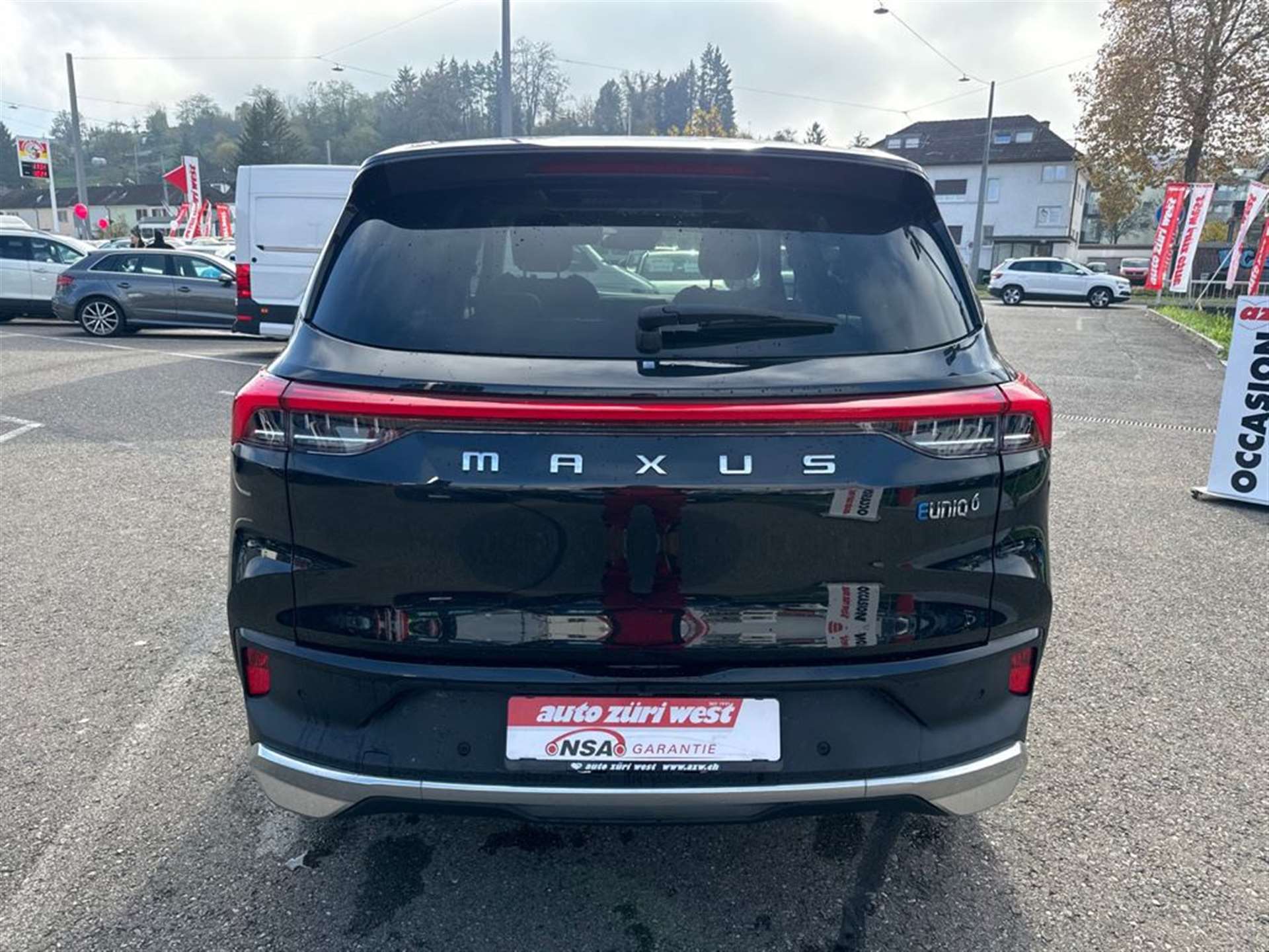 MAXUS eUniq6 70kWh 354km Reichweite-image-14
