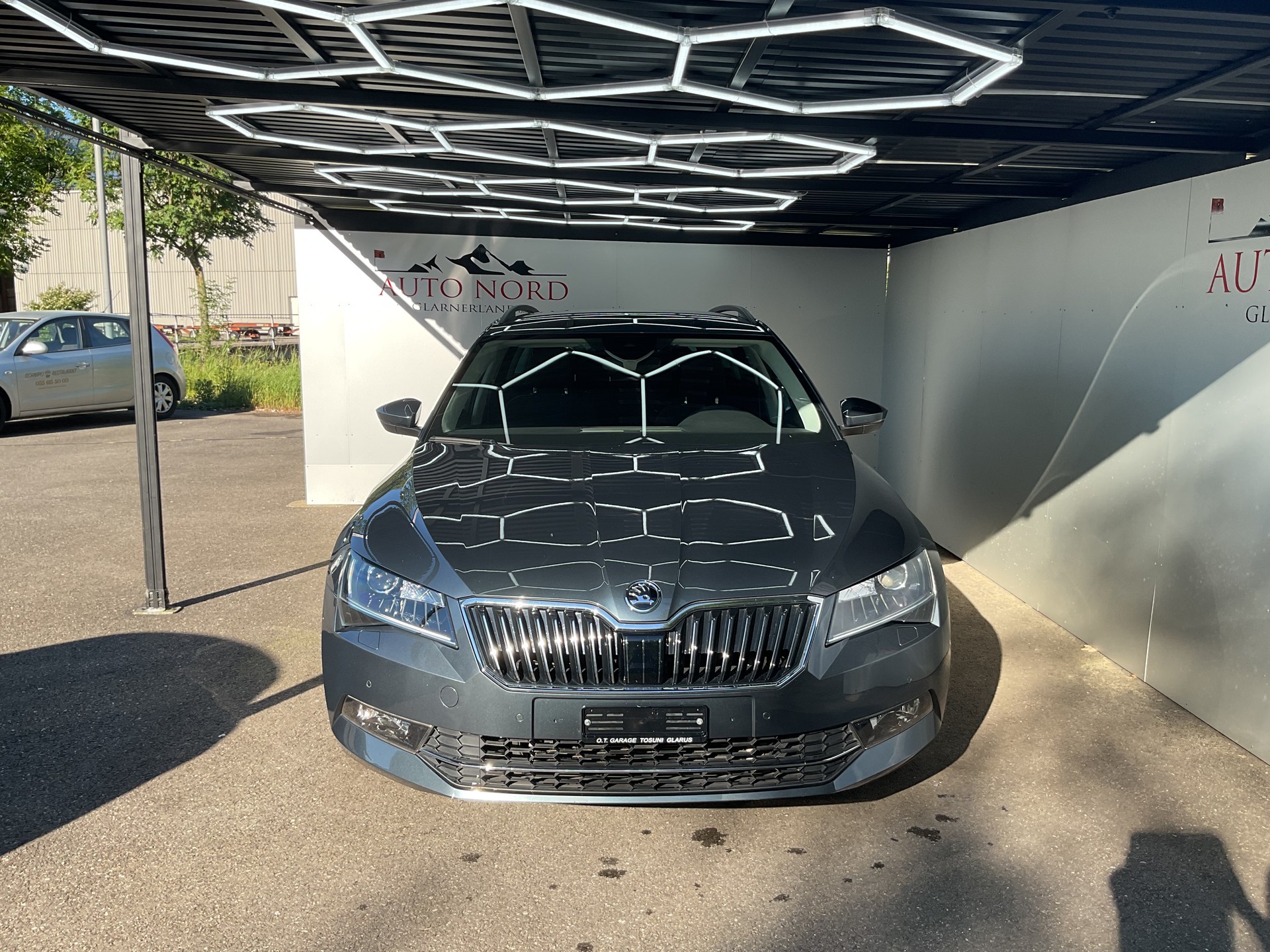 SKODA Superb Combi 1.5 TSI ACT Ambition DSG-showroom-element-1