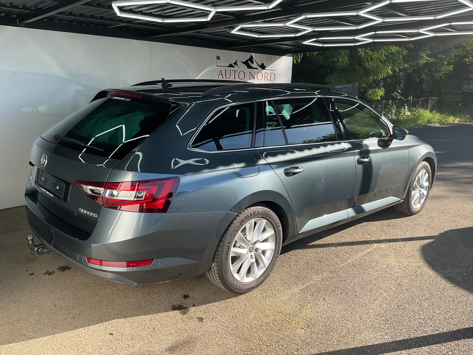 SKODA Superb Combi 1.5 TSI ACT Ambition DSG-image-5