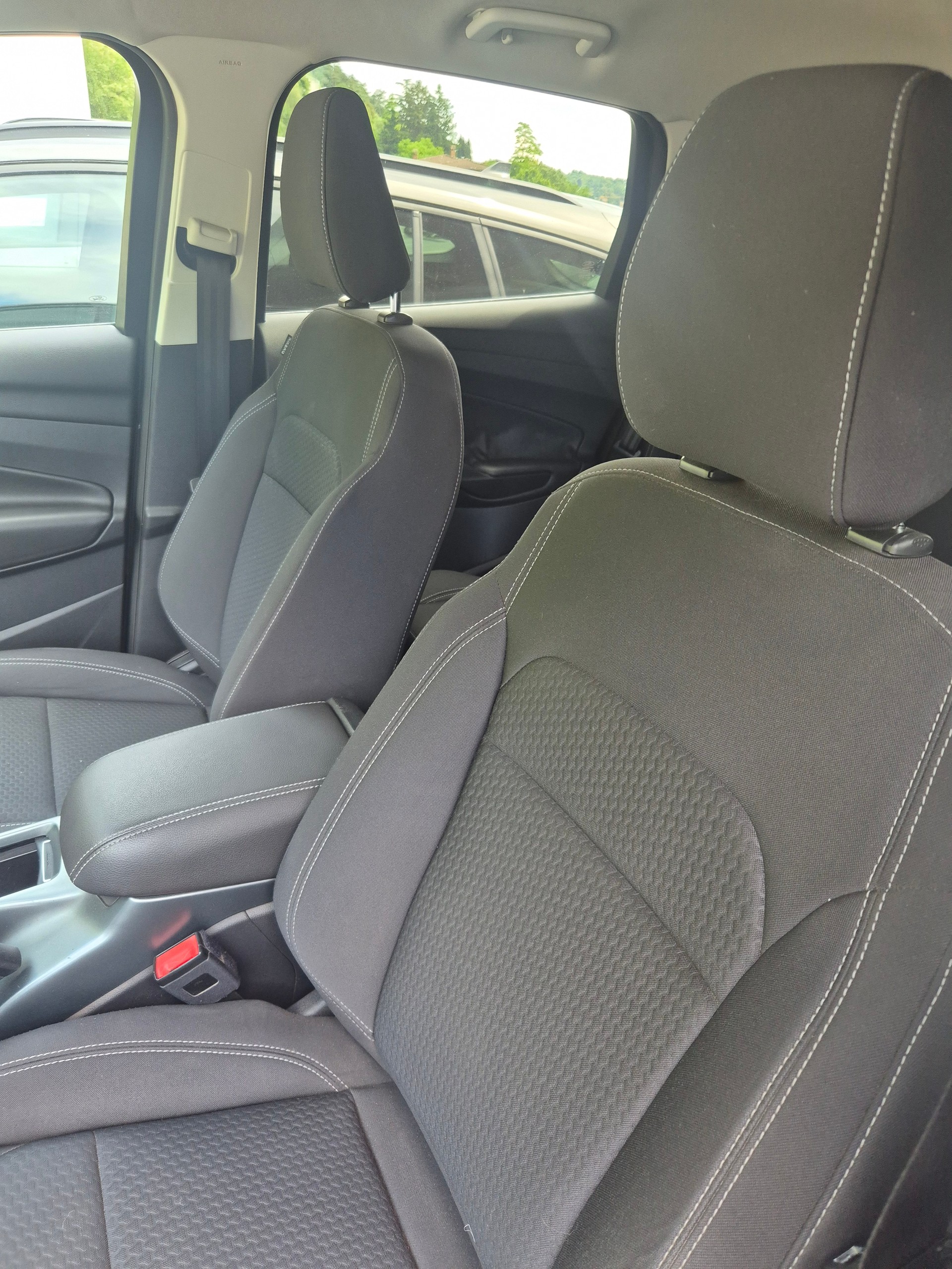 FORD Kuga 2.0 TDCi Titanium 4WD PowerShift-image-7