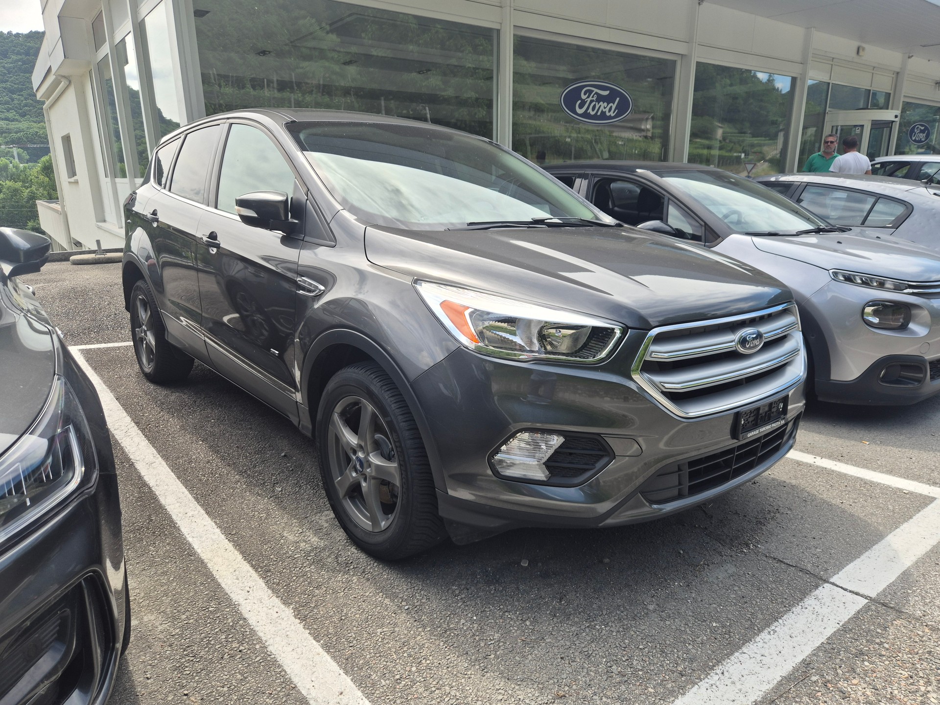 FORD Kuga 2.0 TDCi Titanium 4WD PowerShift-image-2