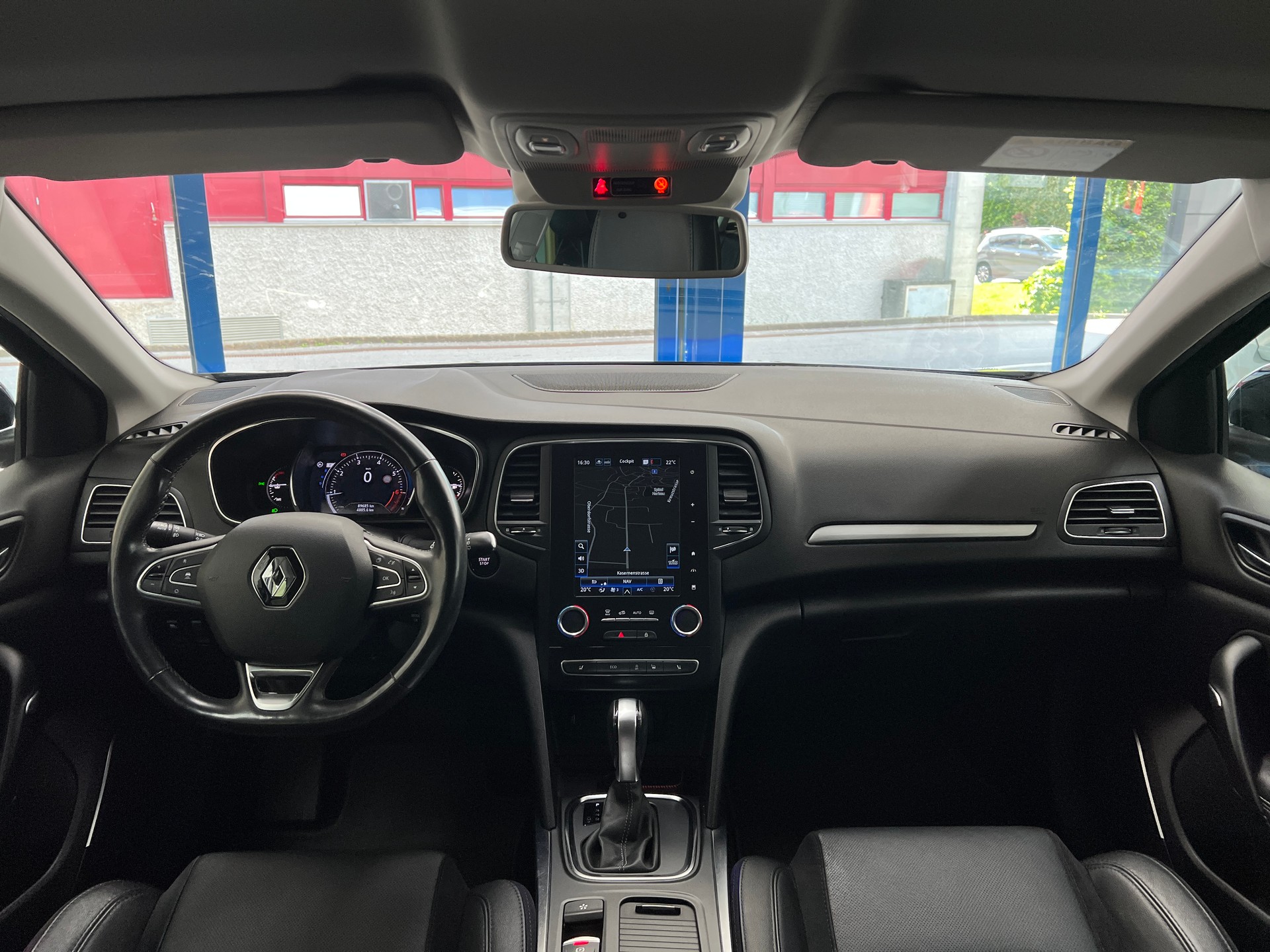 RENAULT Mégane Grandtour 1.3 16V Turbo GT Line EDC-image-15