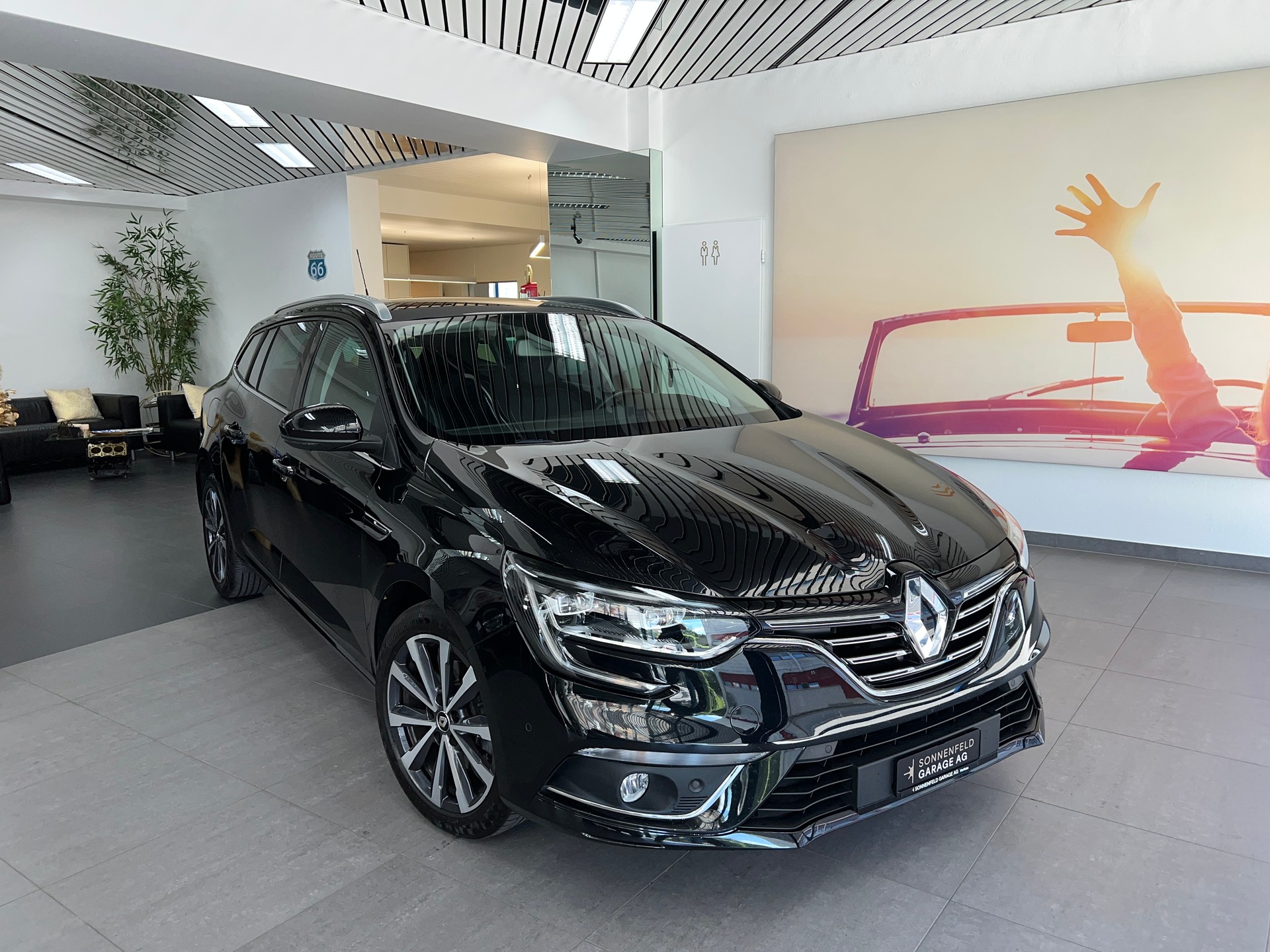 RENAULT Mégane Grandtour 1.3 16V Turbo GT Line EDC-image-0